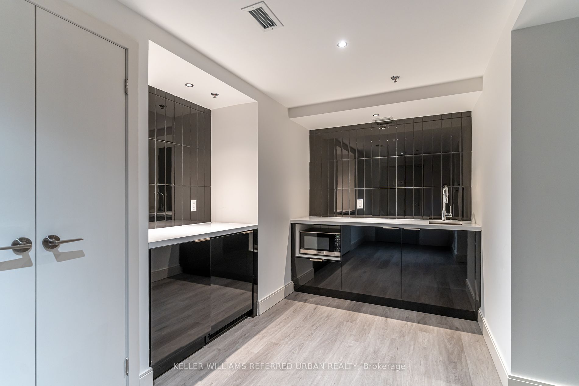 2201 Kingston Rd, #117