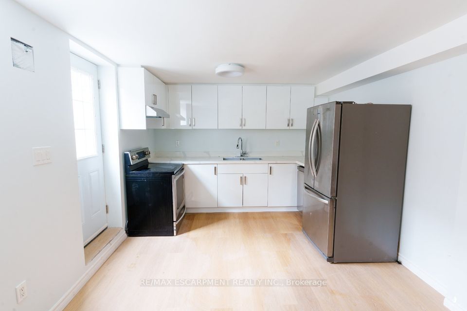 11 Yorkshire Cres