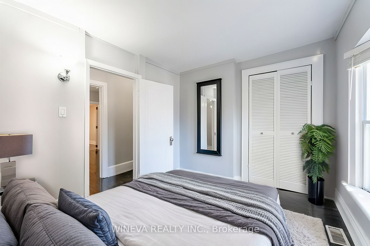 106 Willow Ave