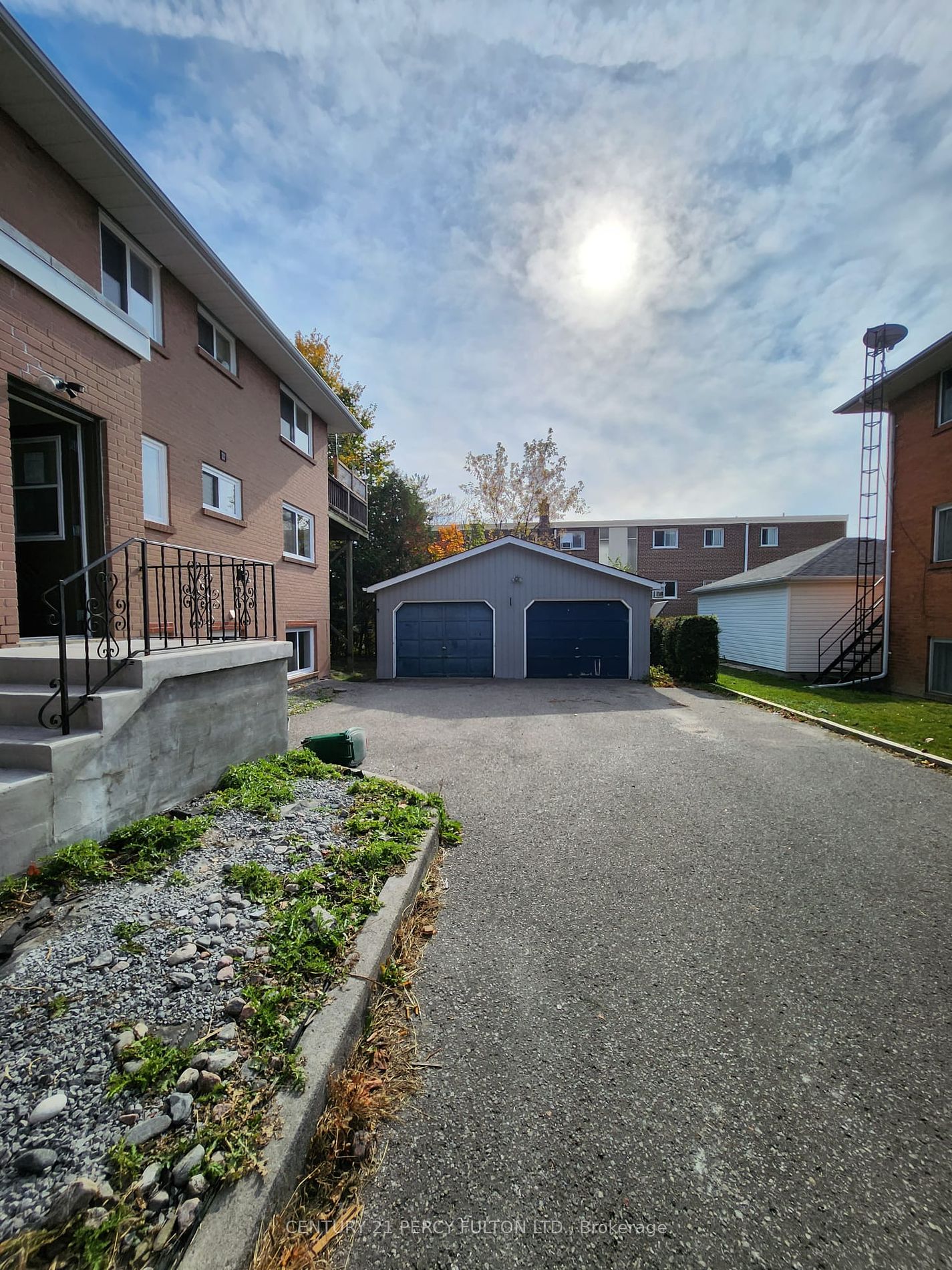 507 Colborne St W, #Lower