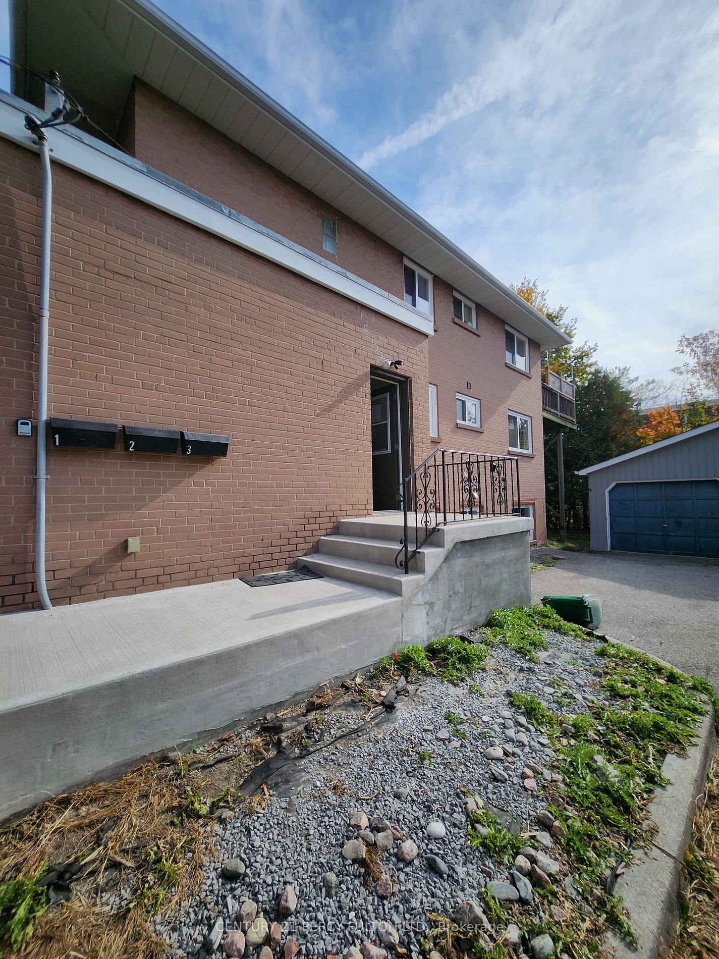 507 Colborne St W, #Lower