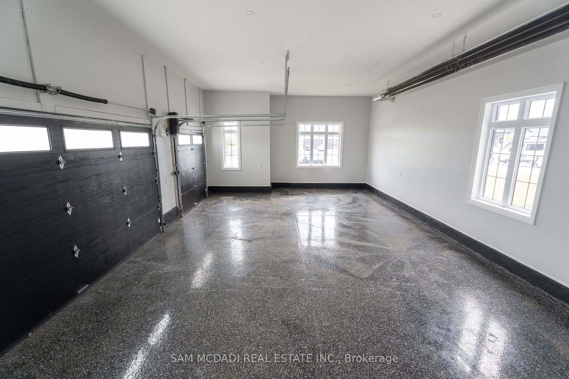 46 Charles Tilley Cres