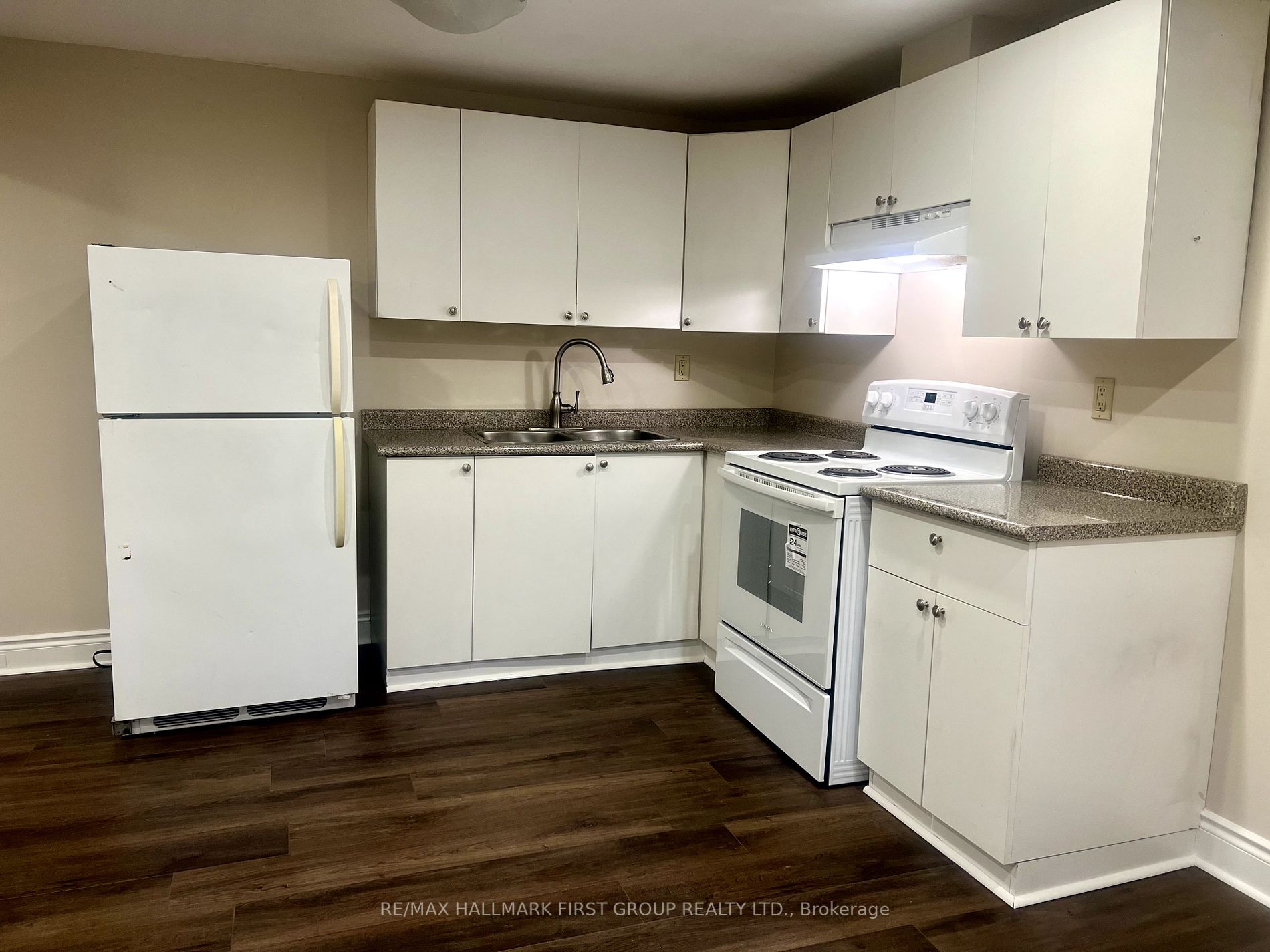 14 Griffiths Dr