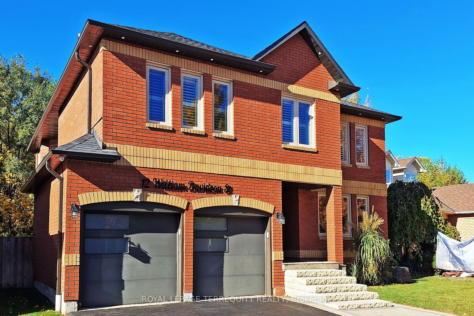 12 William Davidson St
