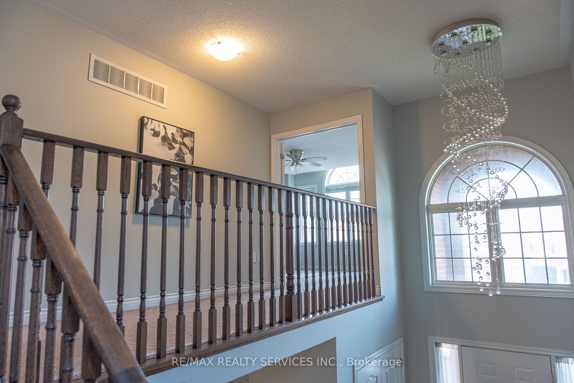 25 Swansea St