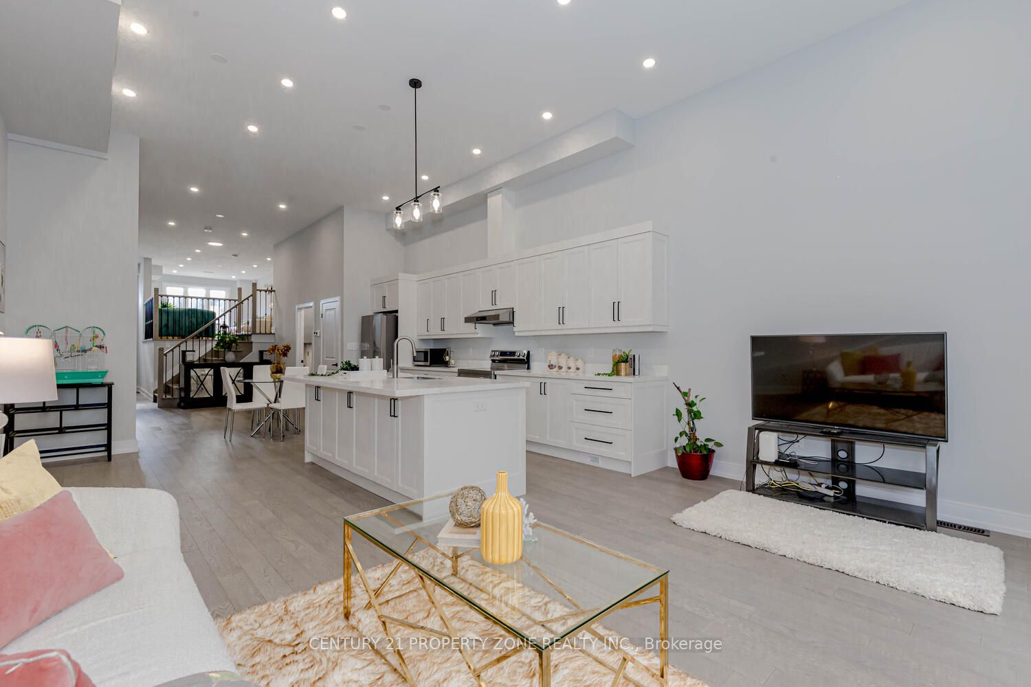 312 Anderson Ave