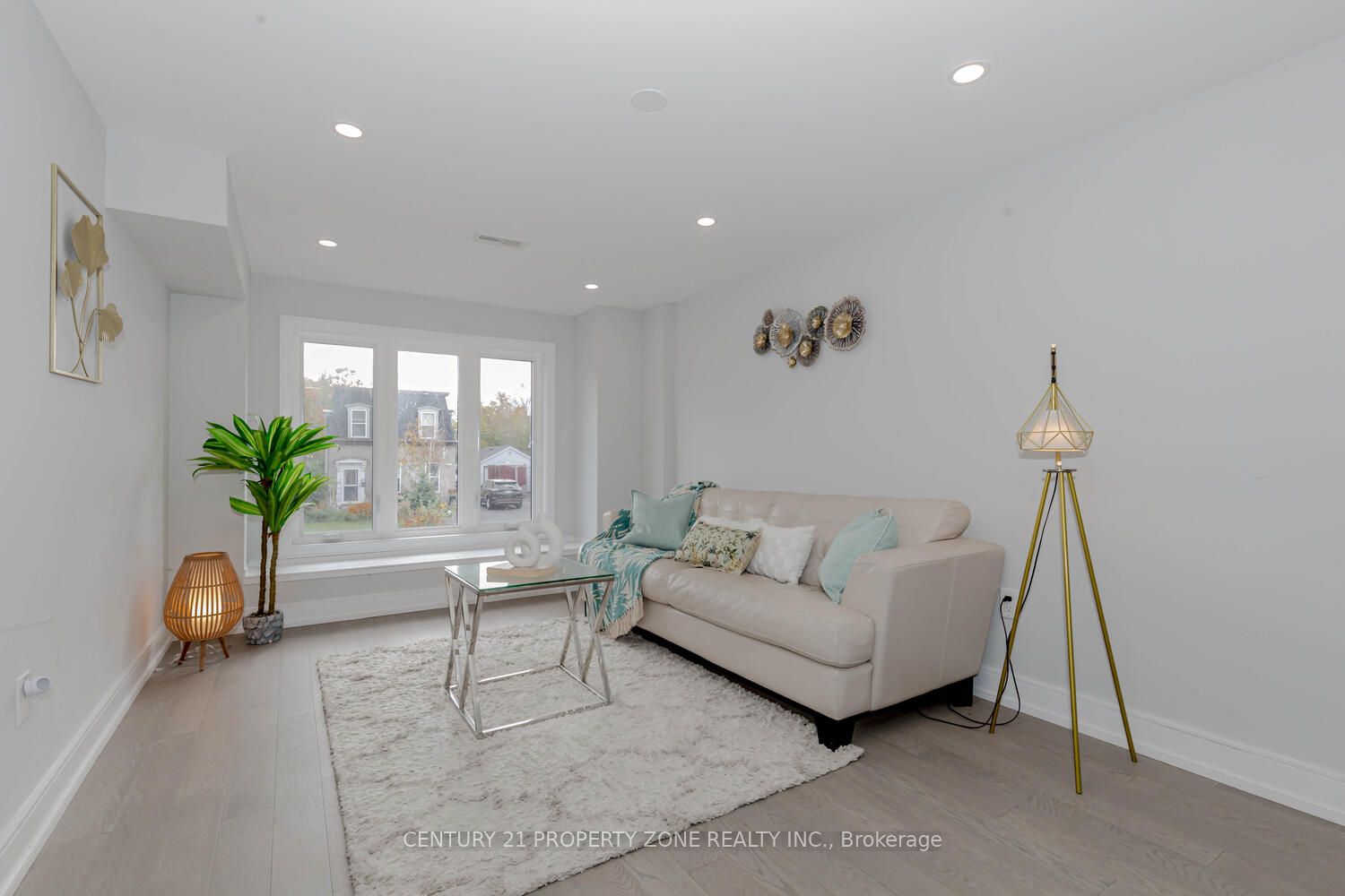 312 Anderson Ave