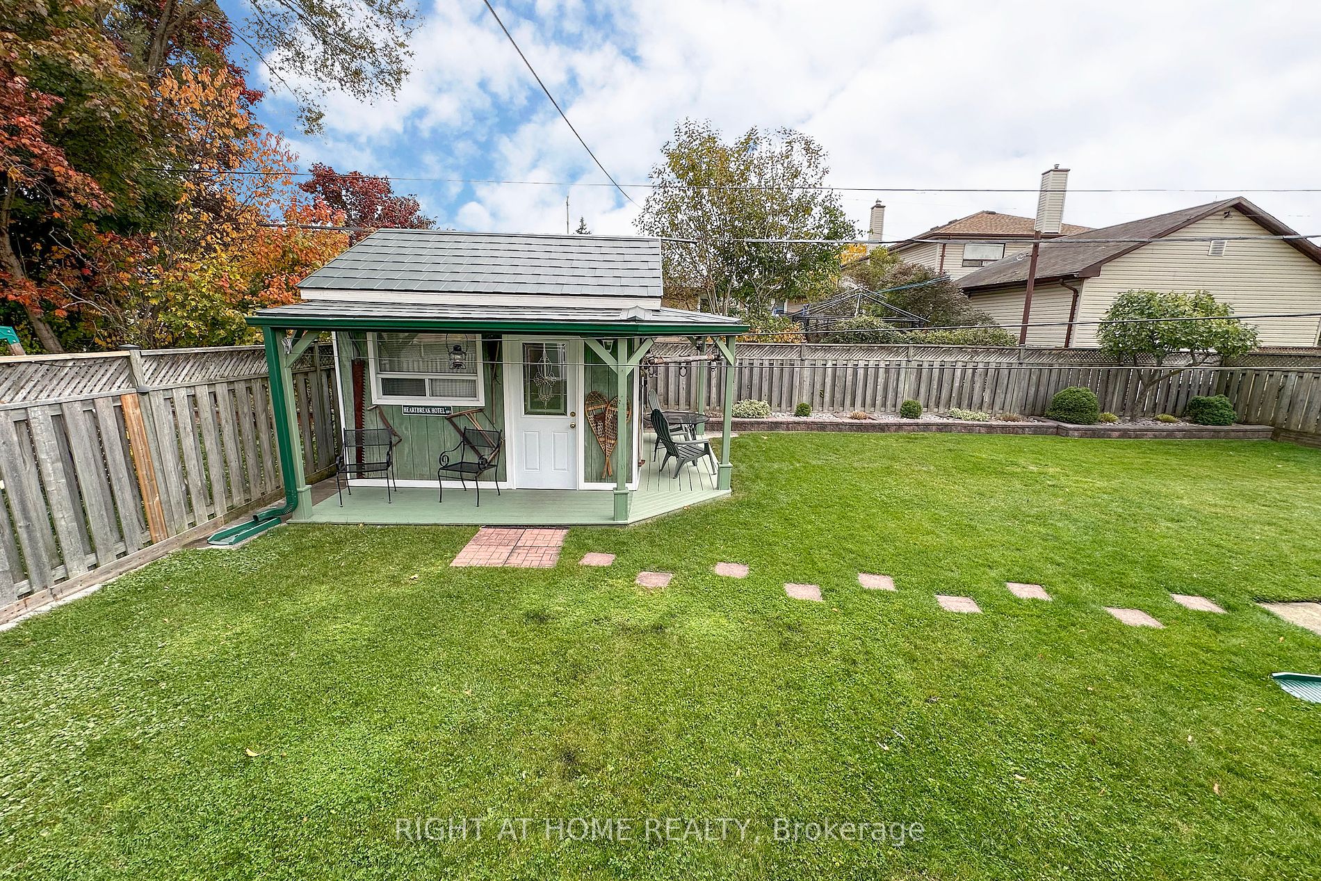 923 Bayview Ave