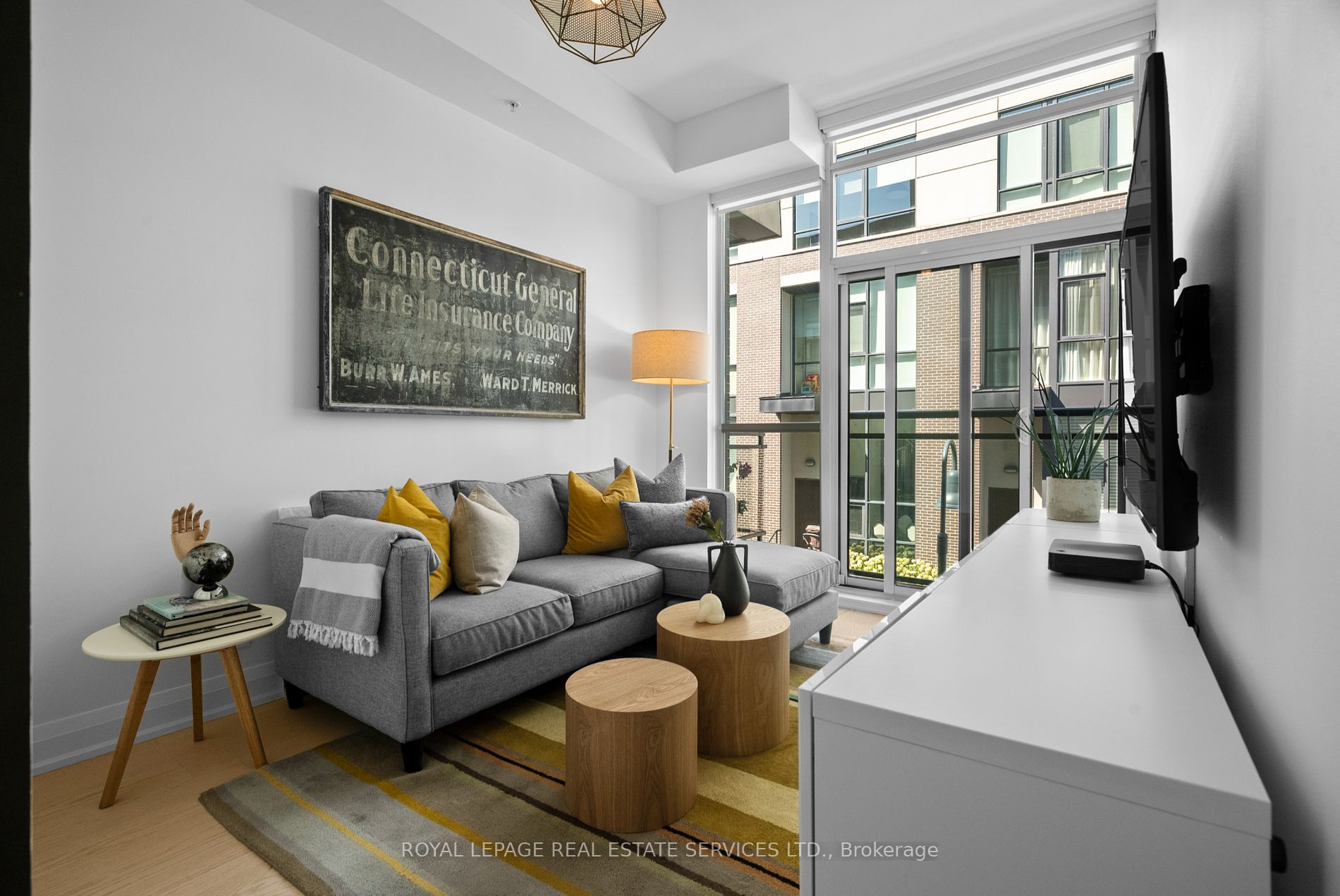 2 Bellefair Ave, #208