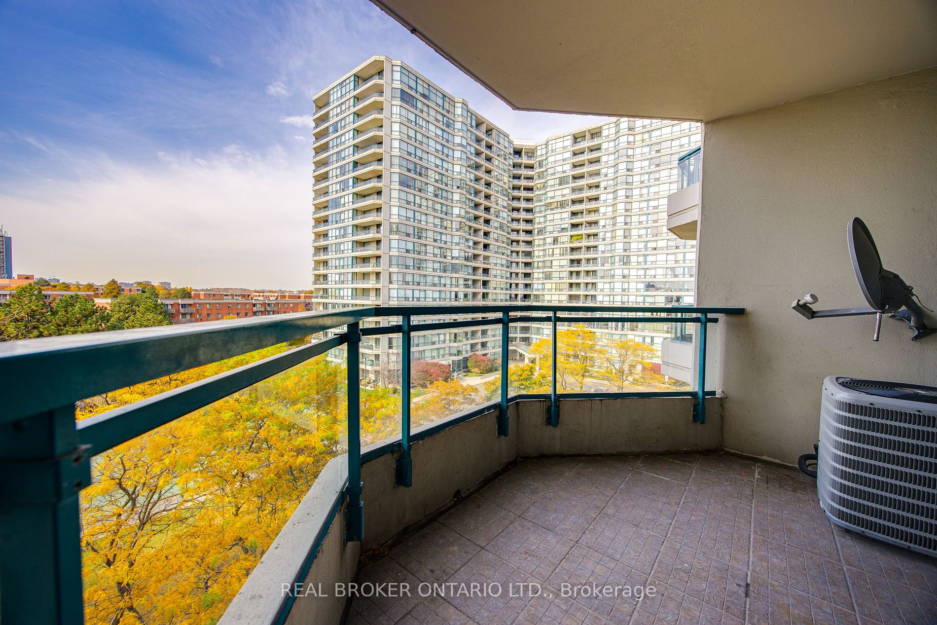 4727 Sheppard Ave E, #608