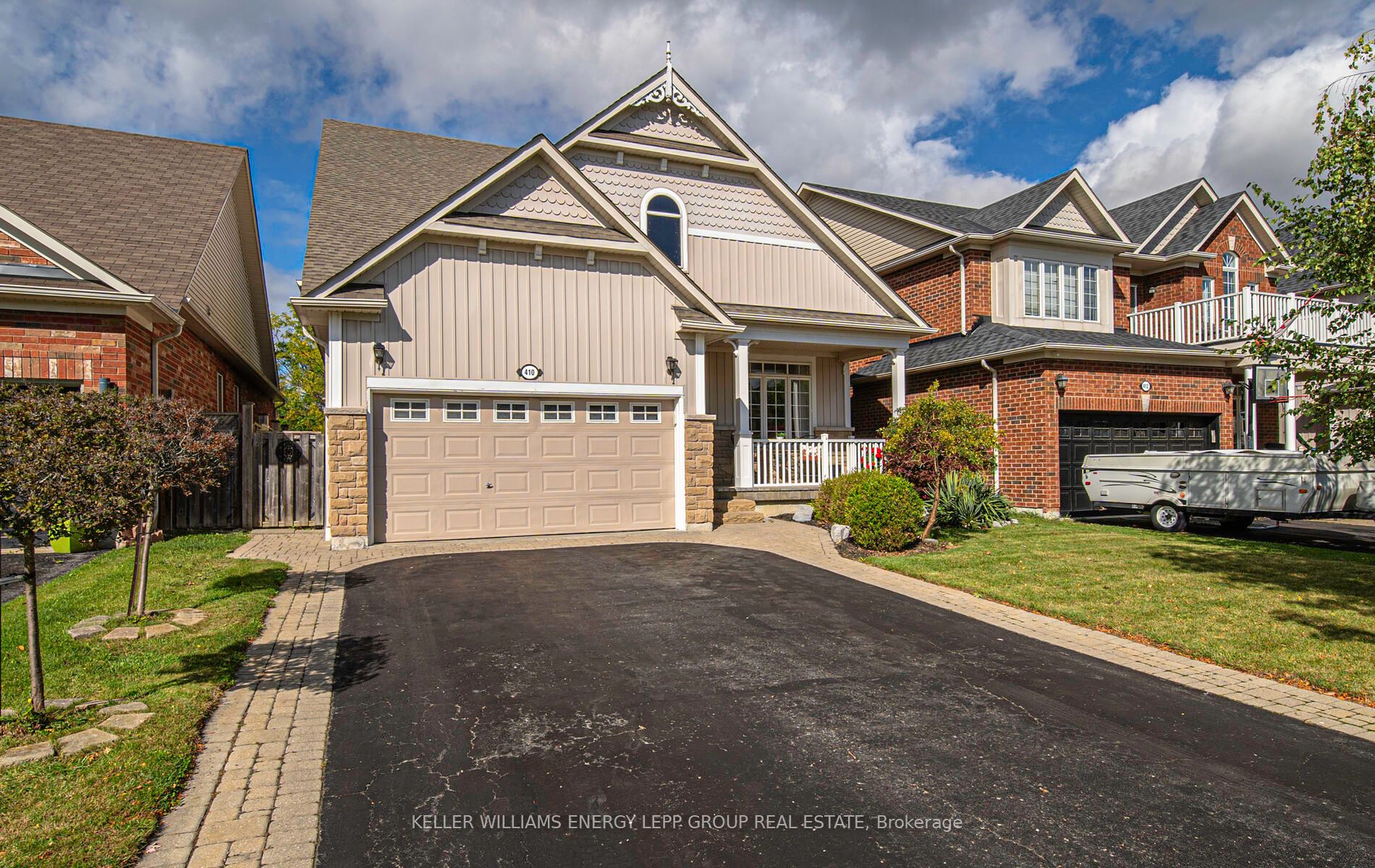 410 Carnwith Dr E