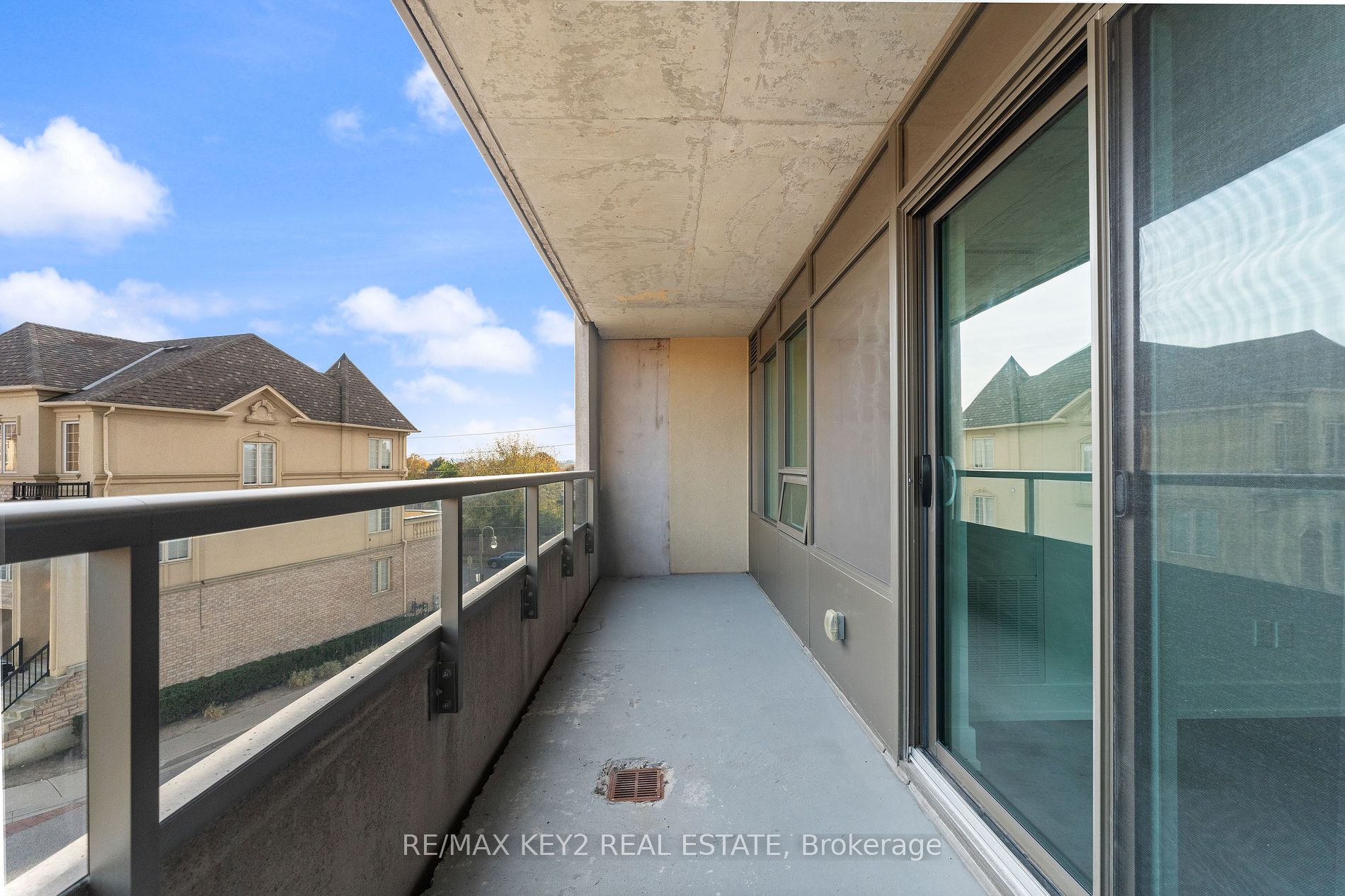 1215 Bayly St, #205