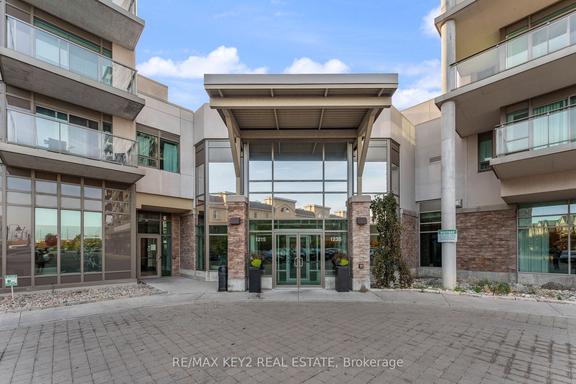 1215 Bayly St, #205