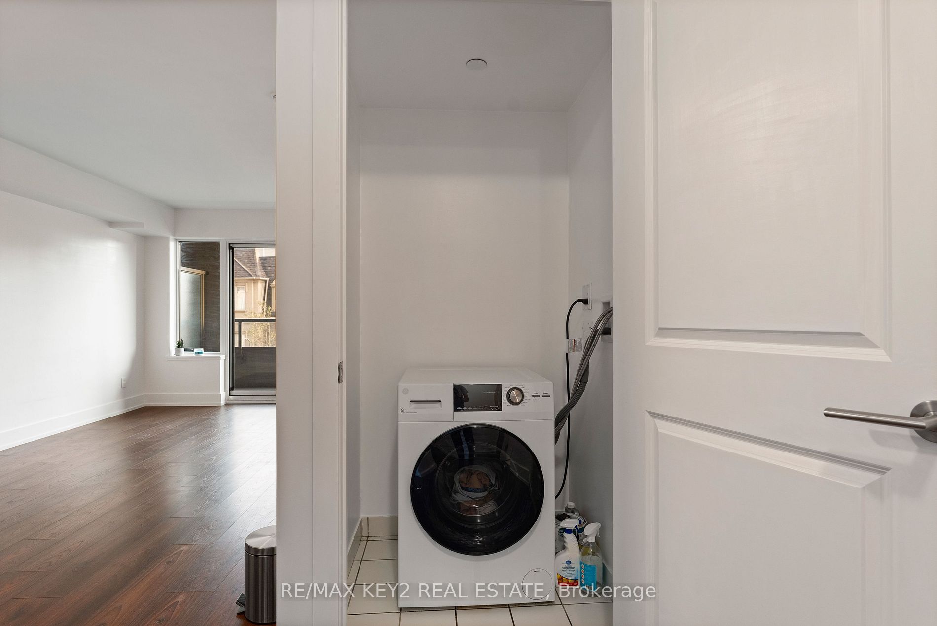 1215 Bayly St, #205