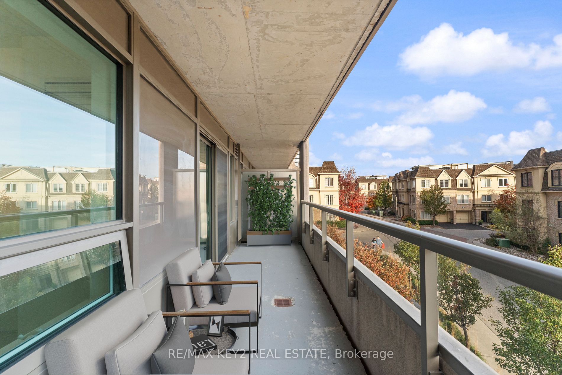1215 Bayly St, #205