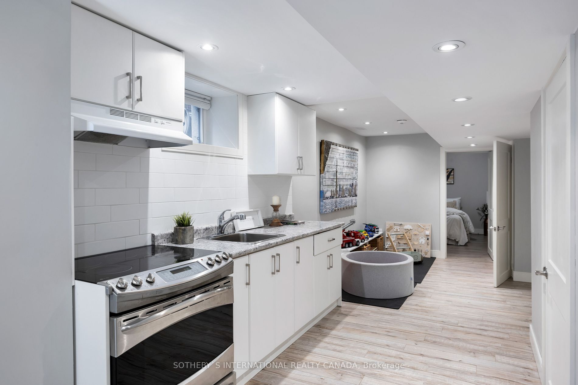 201 Torrens Ave