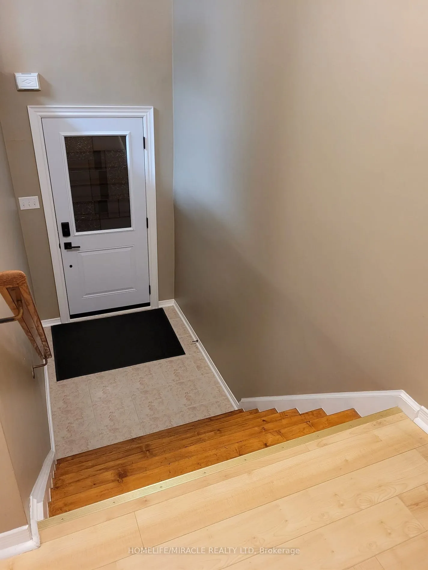 22 Exchequer Pl, #25