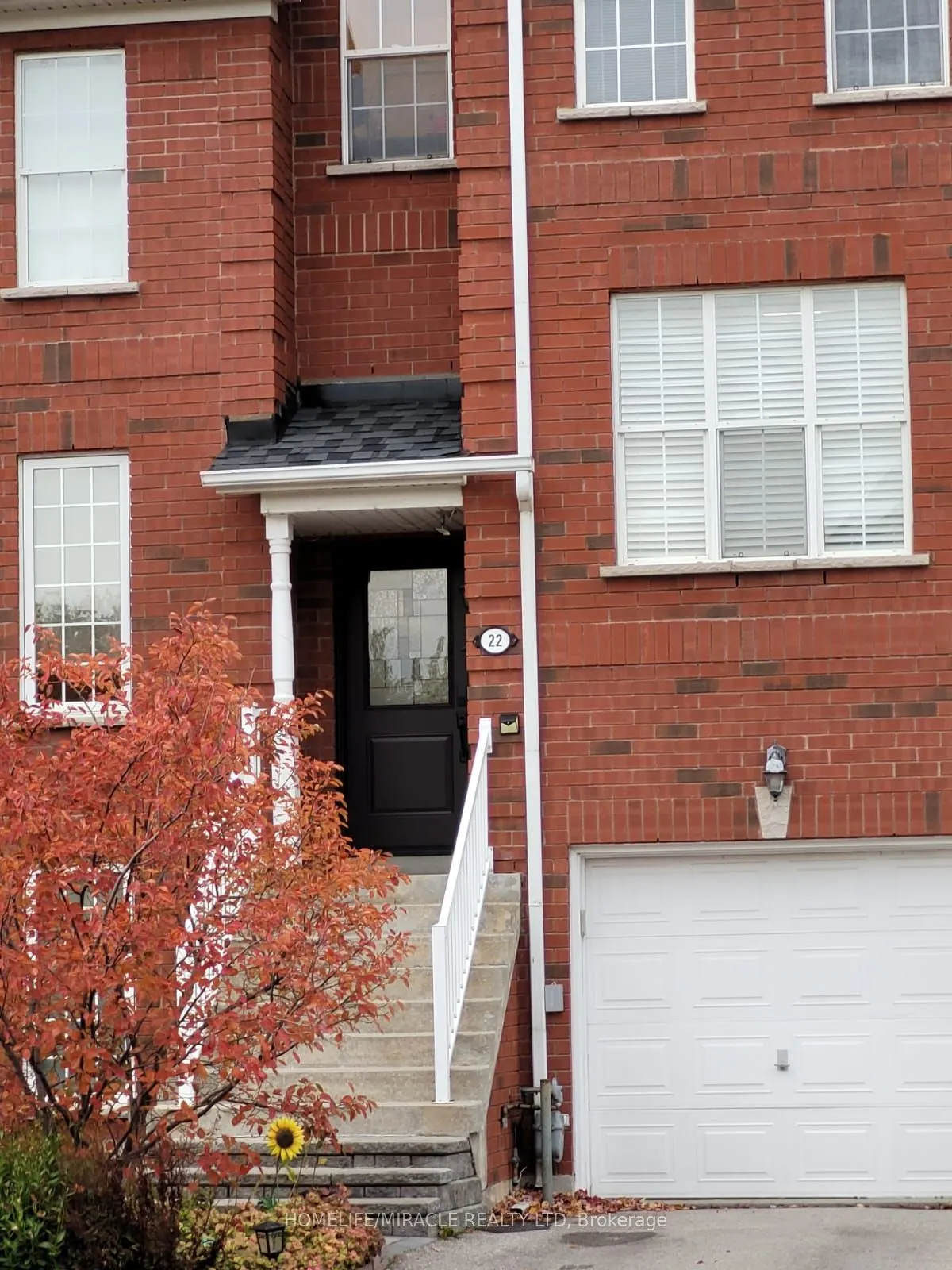 22 Exchequer Pl, #25