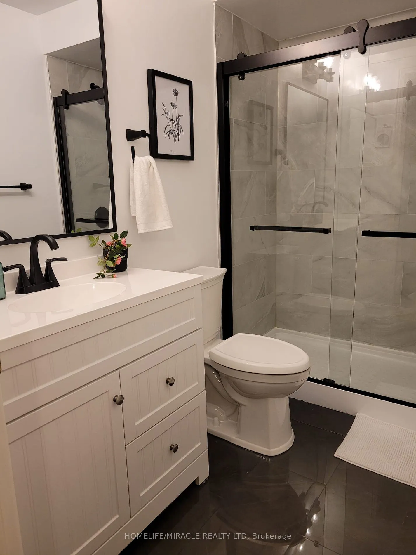 22 Exchequer Pl, #25