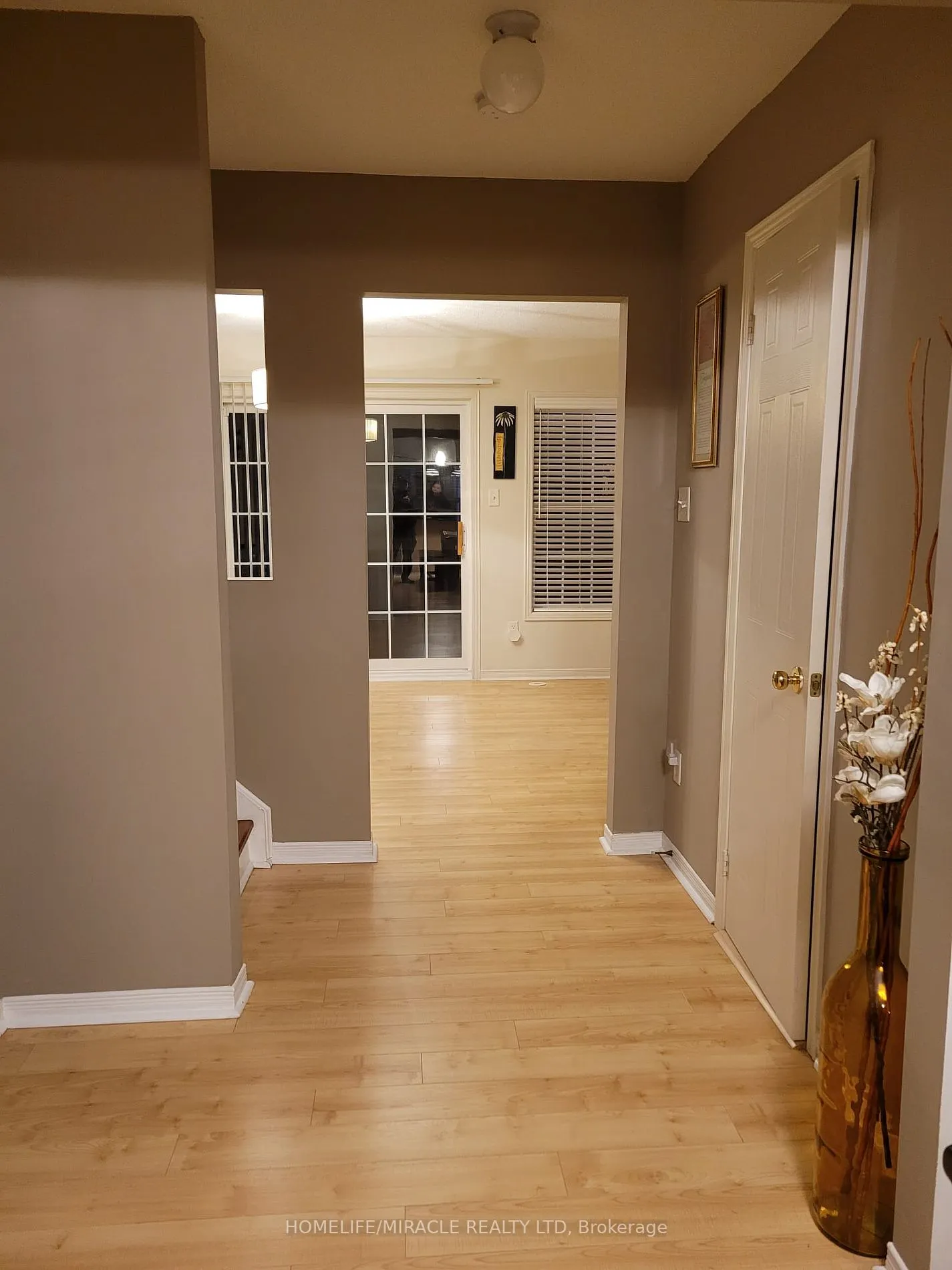 22 Exchequer Pl, #25