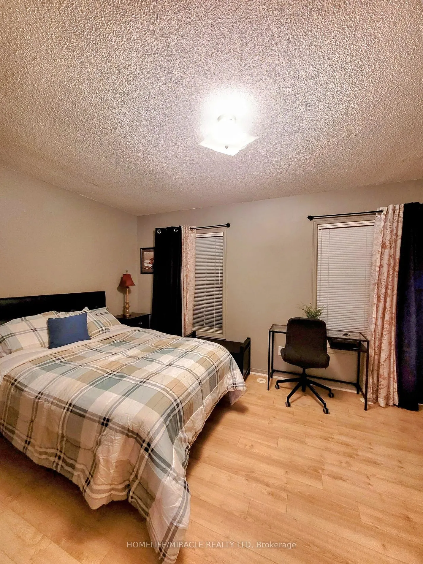 22 Exchequer Pl, #25