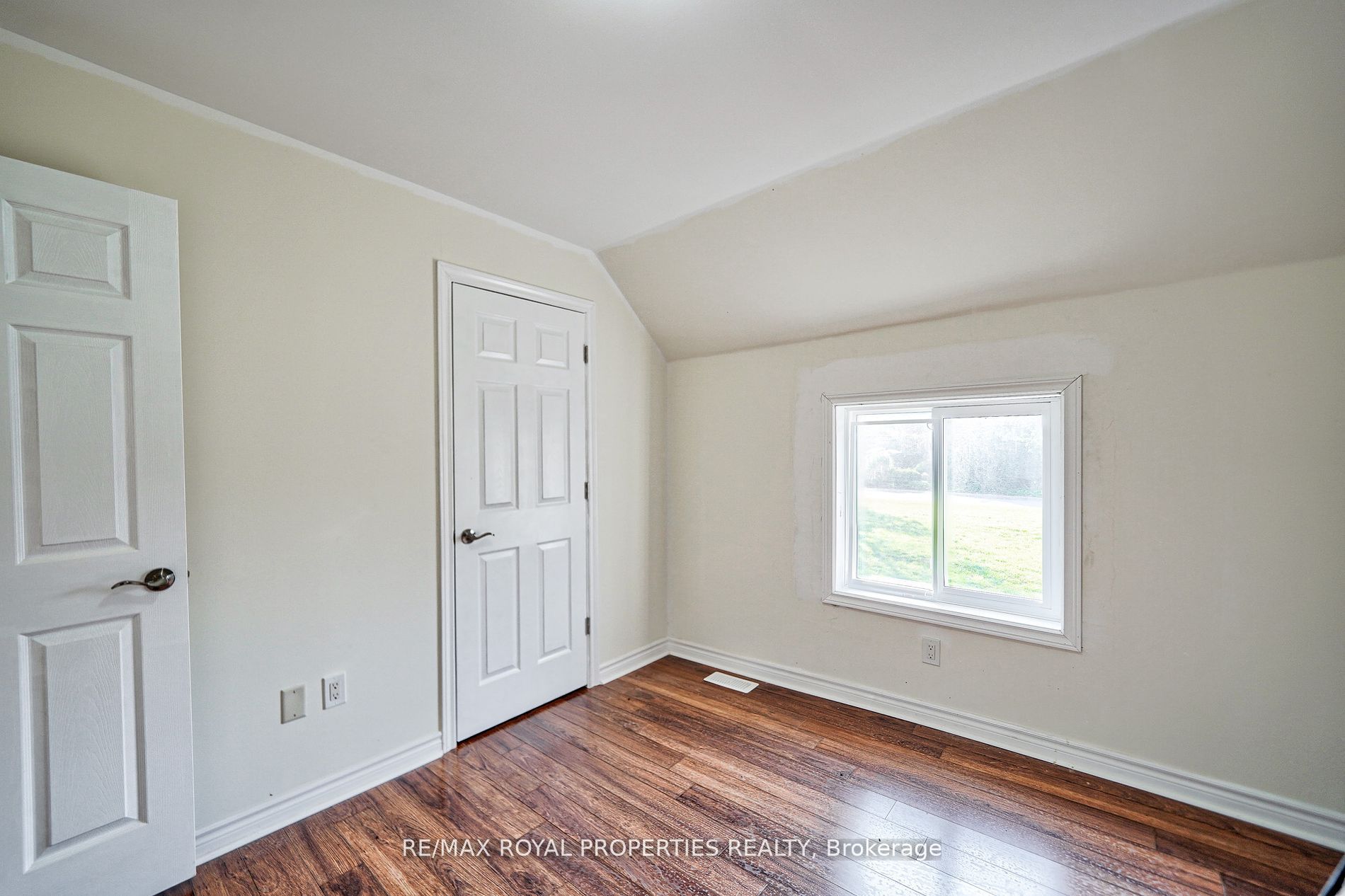 4973 Old Brock Rd