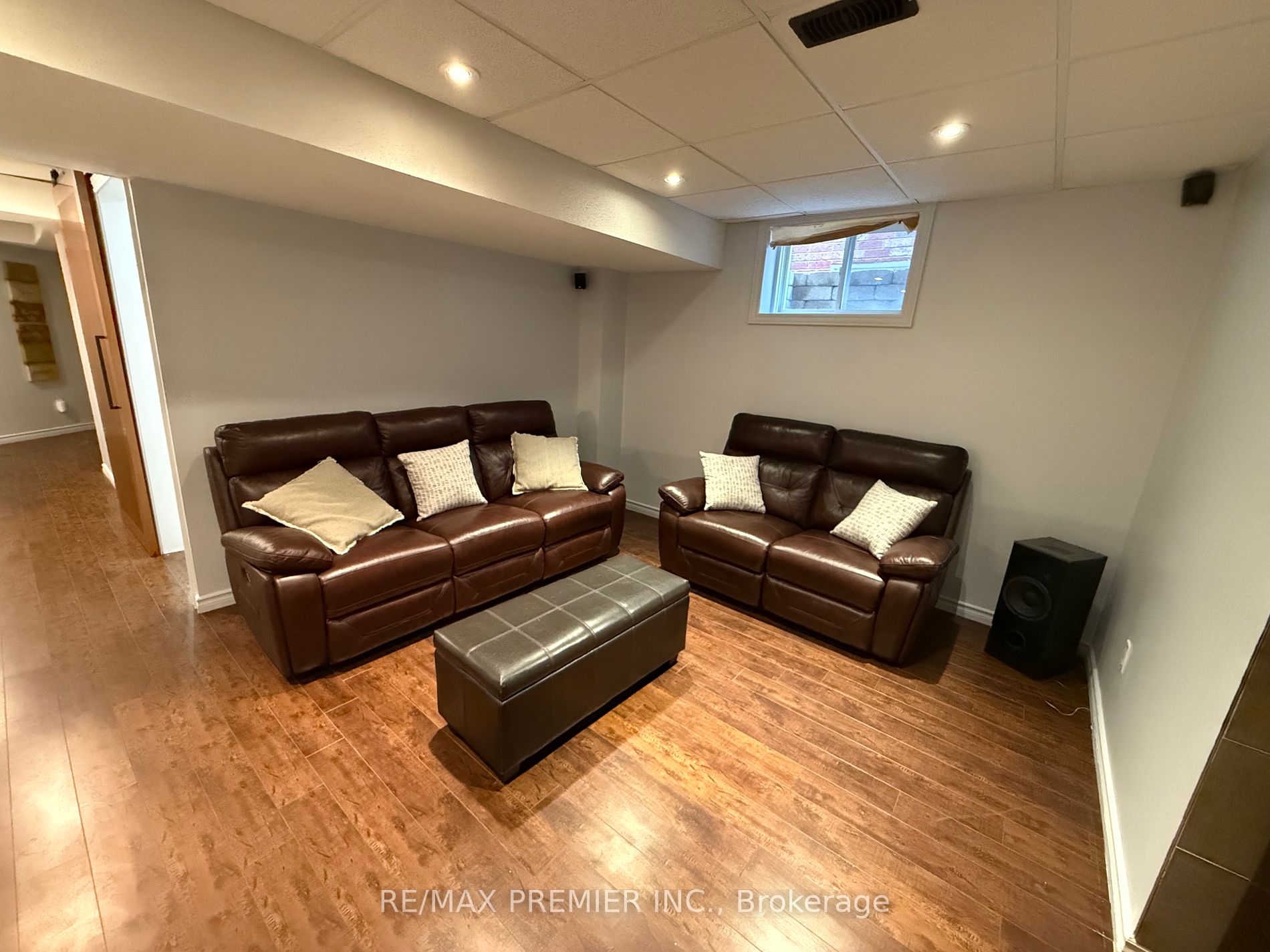 36 A.V. Nolan Dr, #Lower