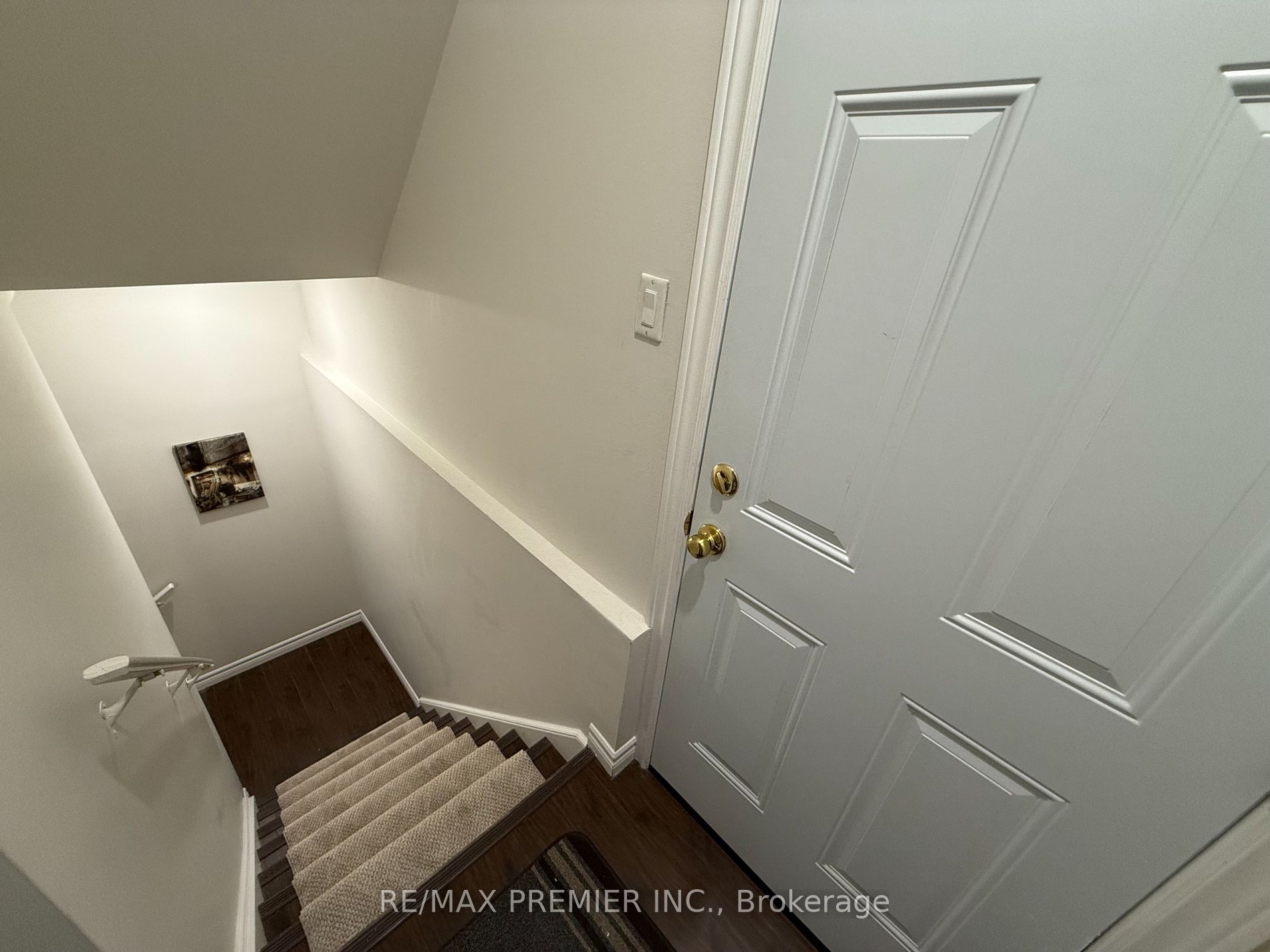 36 A.V. Nolan Dr, #Lower