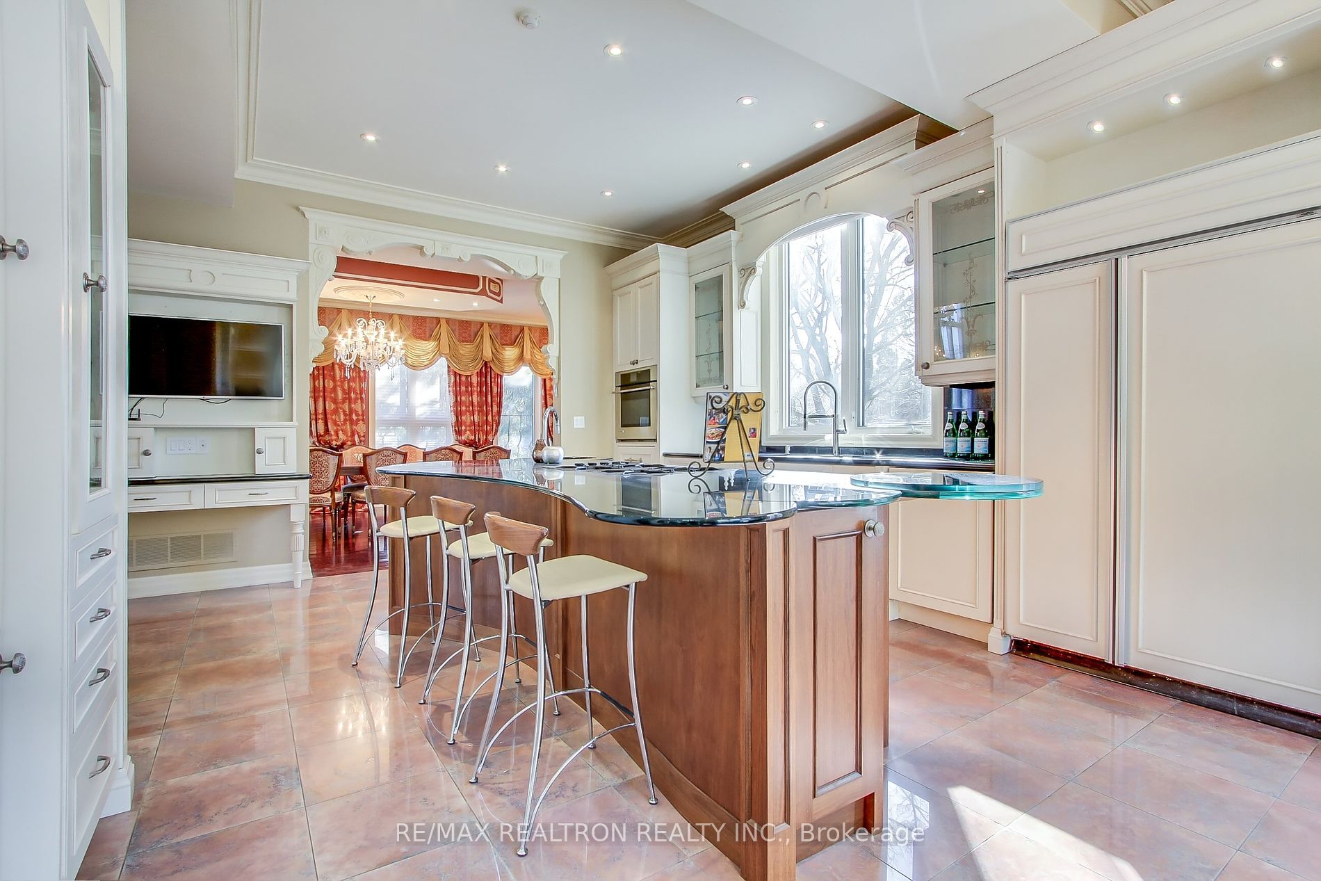 38 Thornridge Dr