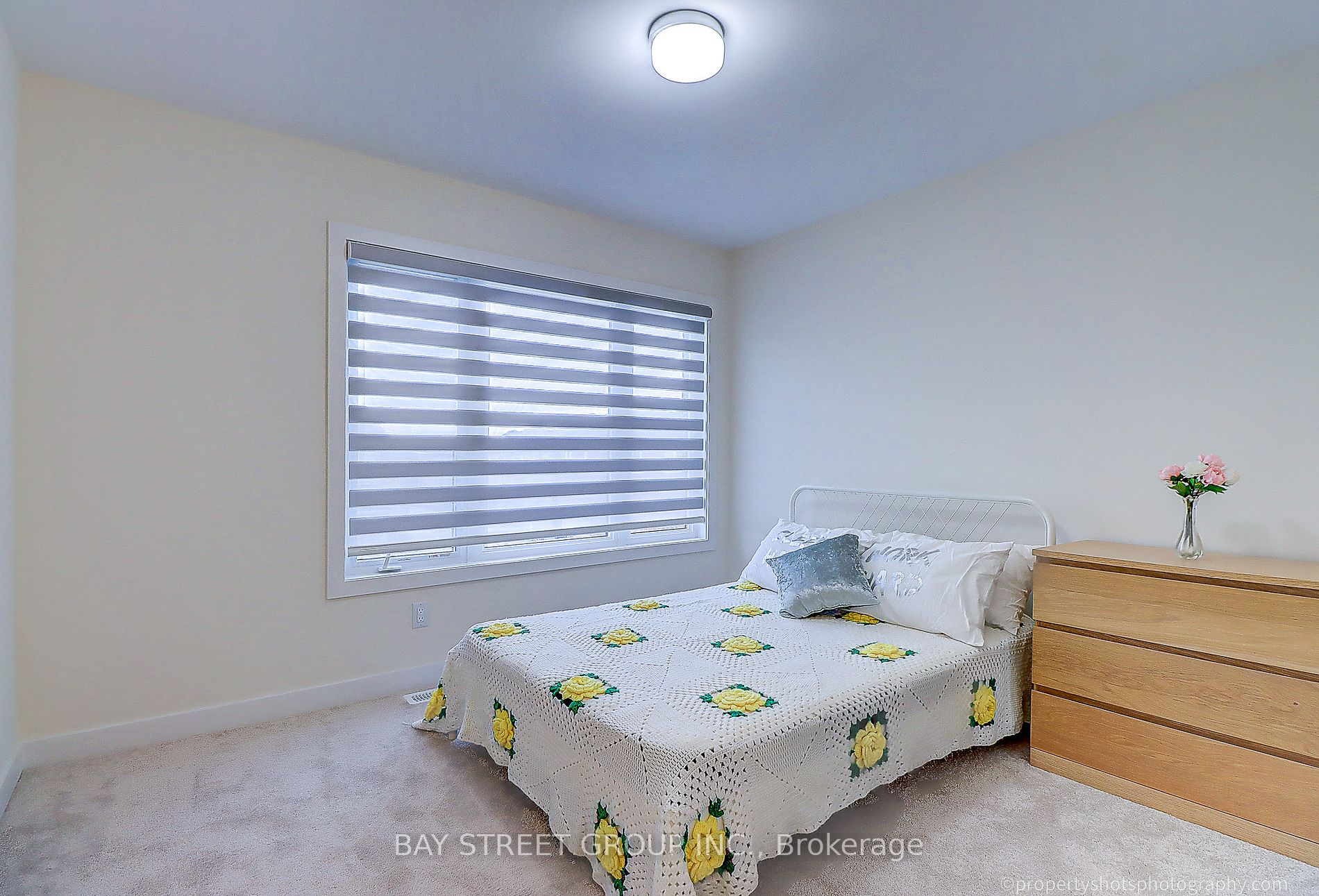 206 Webb St