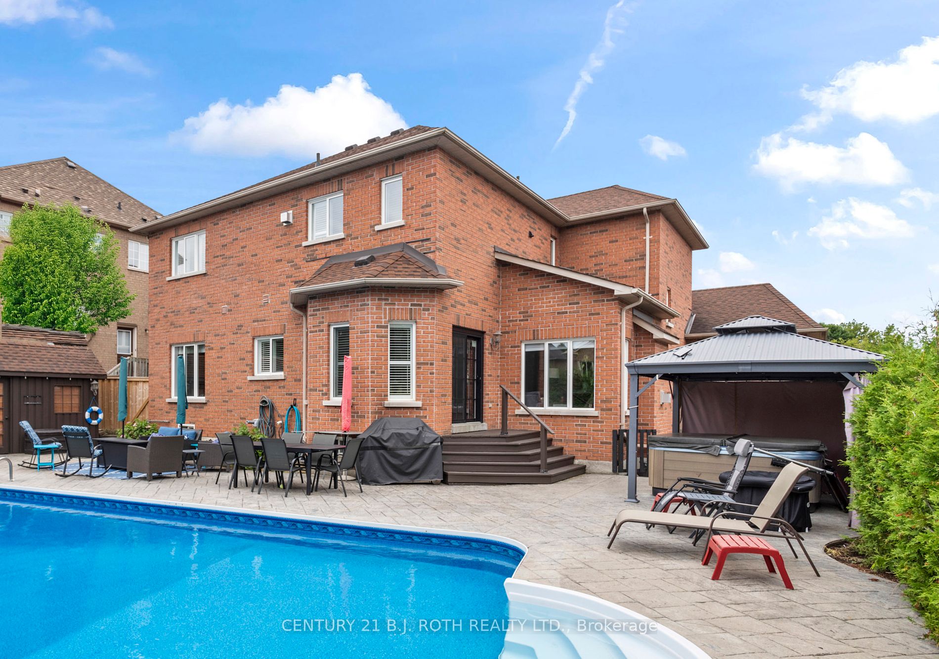 673 Chaleur Pl