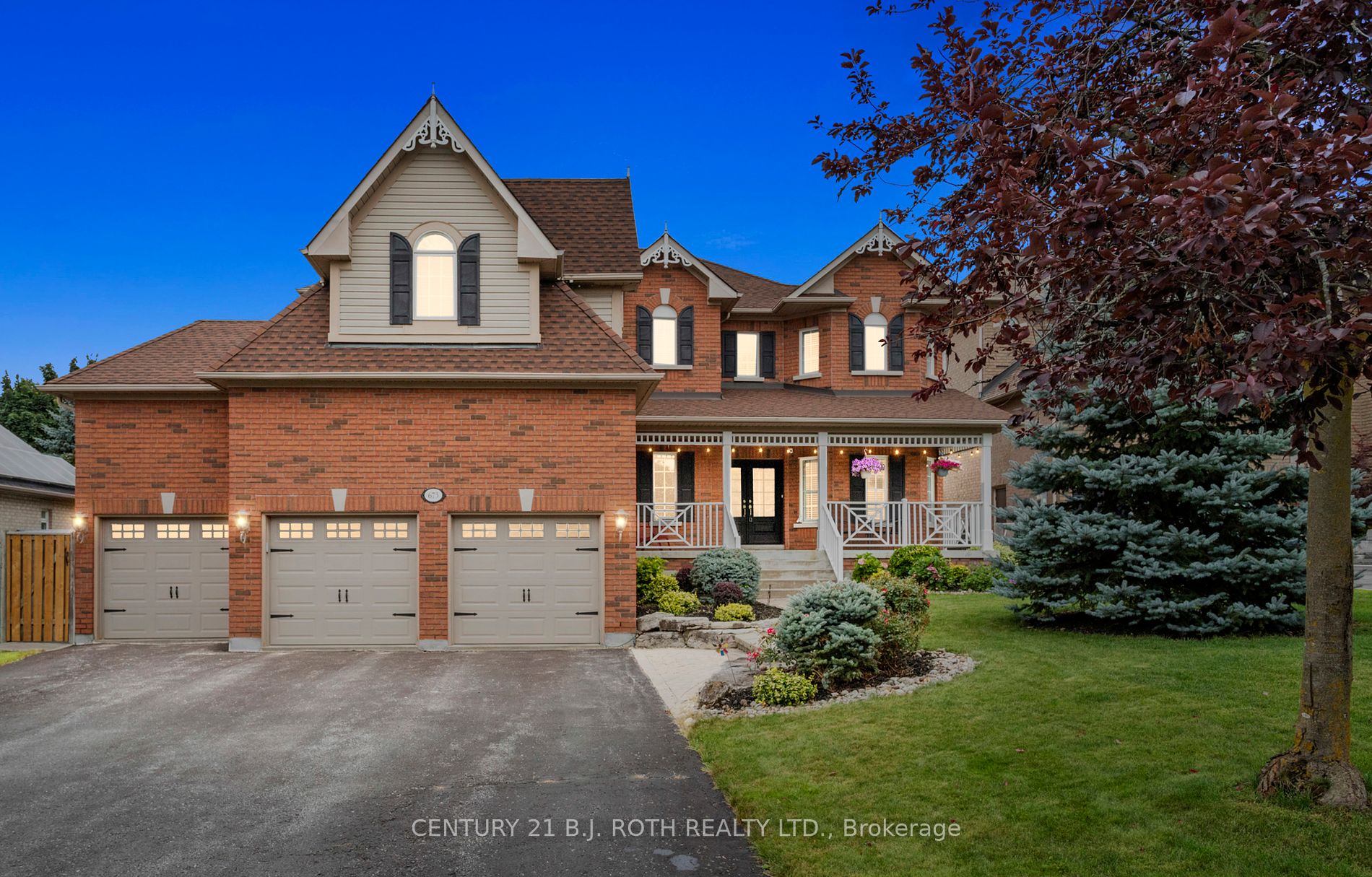 673 Chaleur Pl