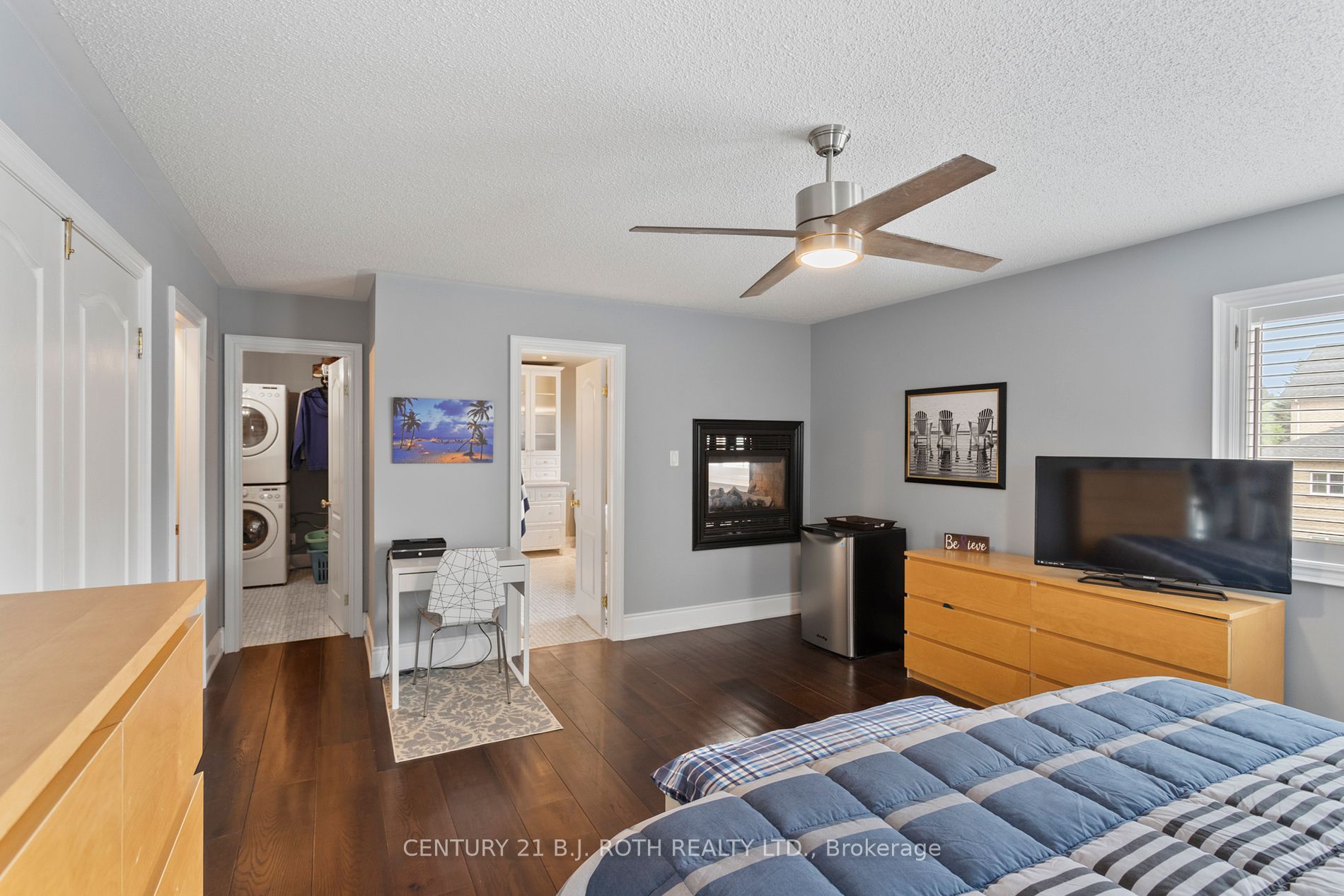 673 Chaleur Pl