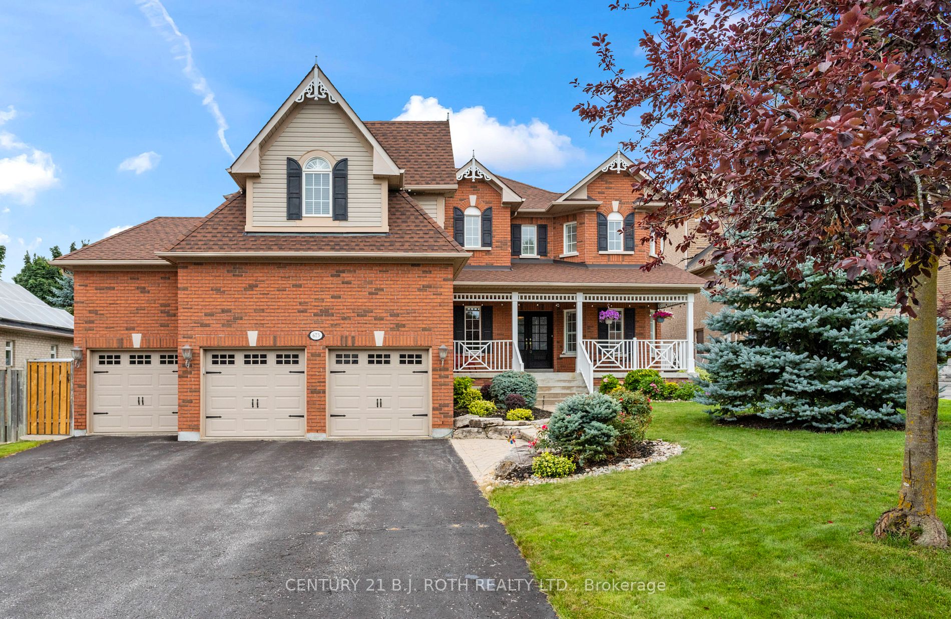 673 Chaleur Pl
