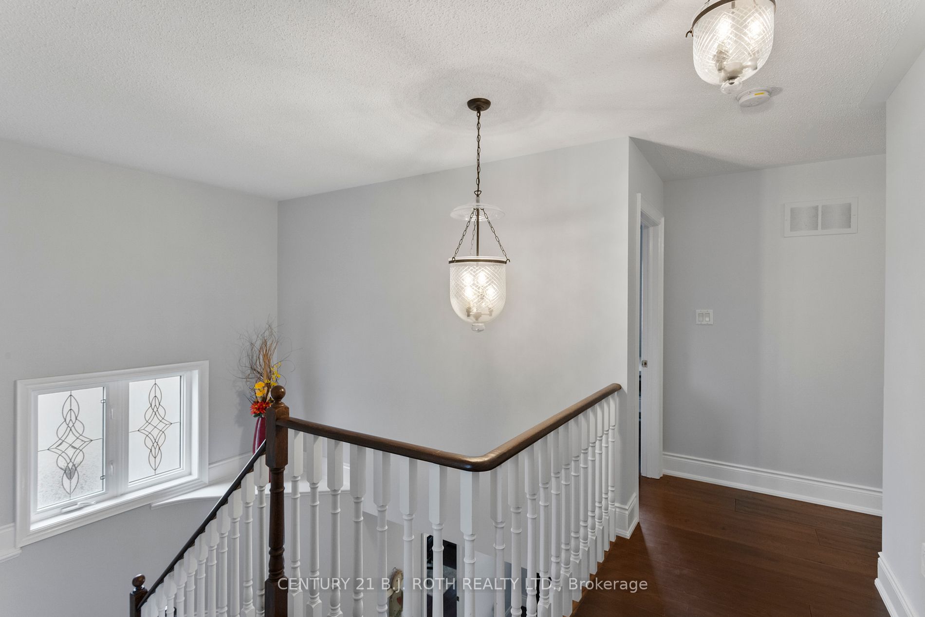 673 Chaleur Pl
