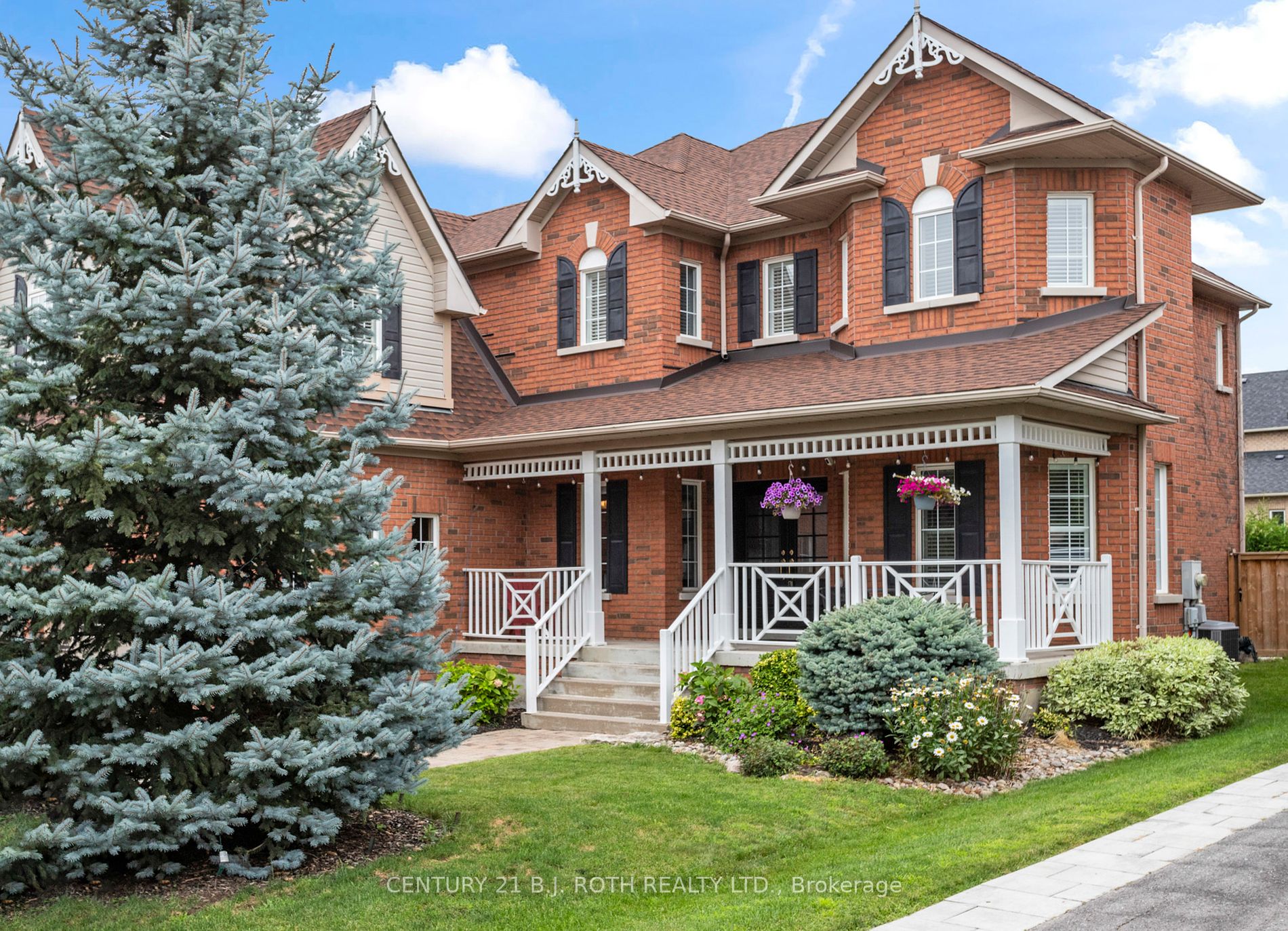 673 Chaleur Pl