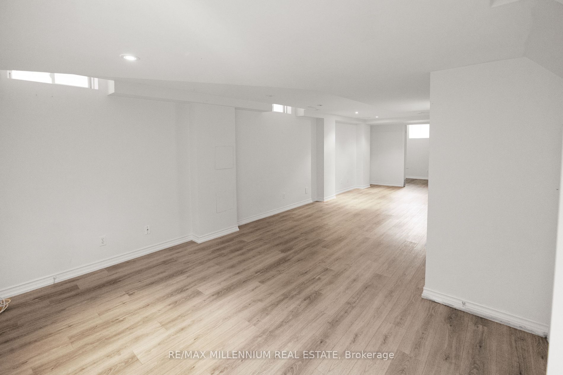 21 Casabel Dr