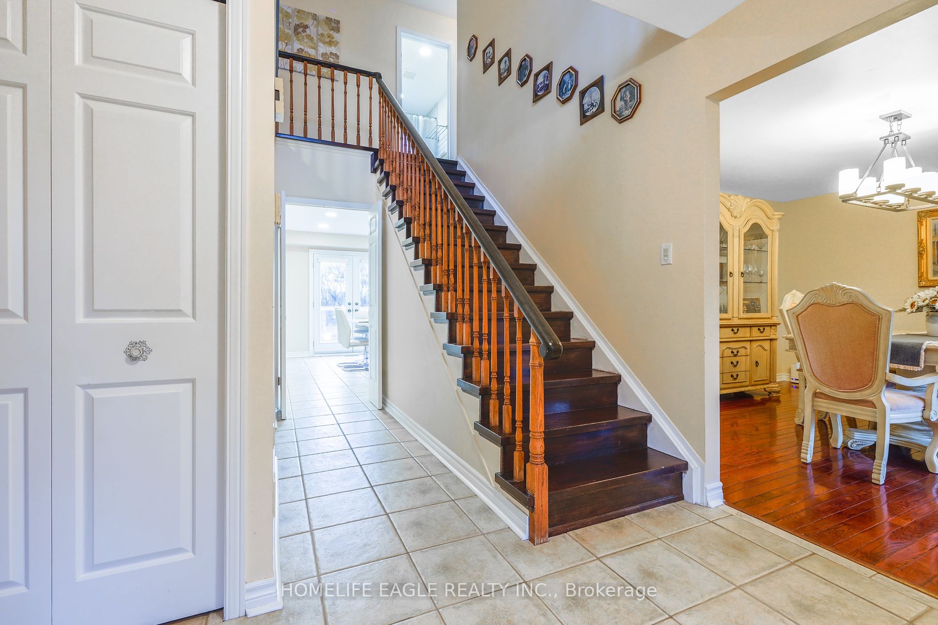440 Warren Rd