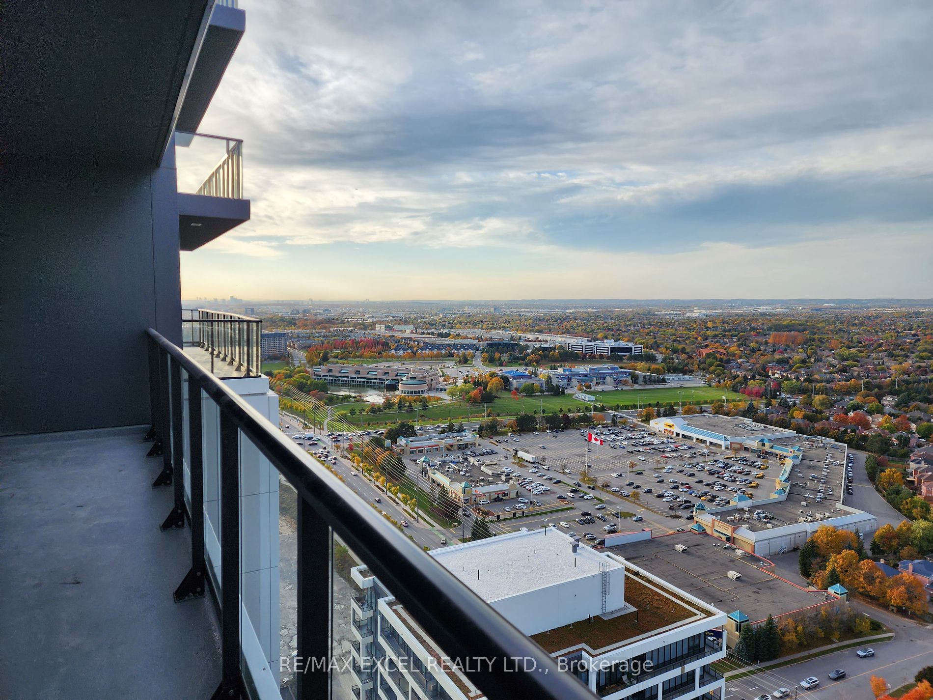 18 Water Walk Dr, #3709