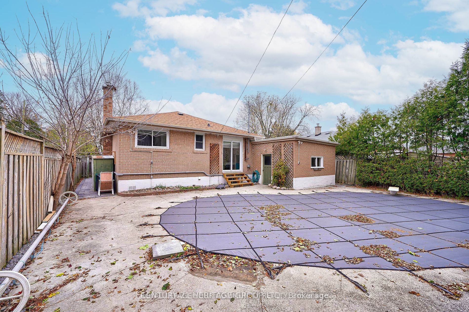 33 Aurora Heights Dr