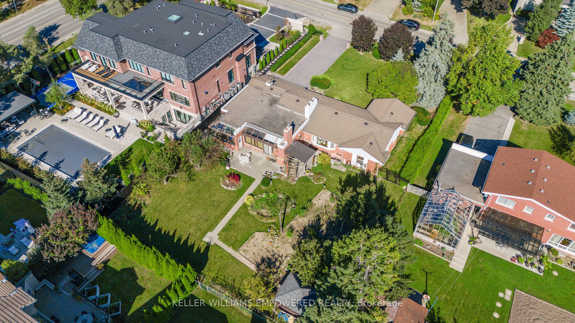 195 Arnold Ave