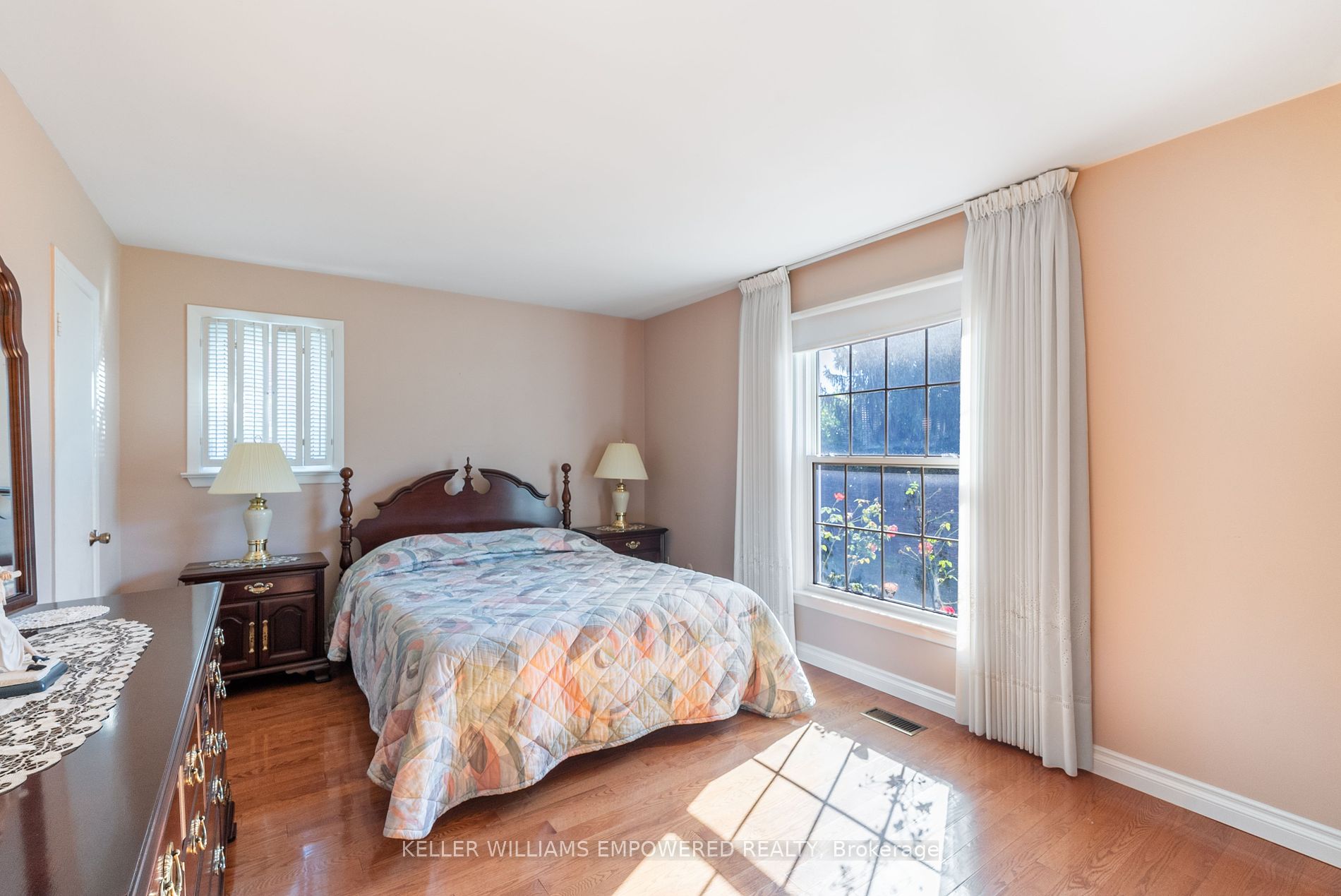 195 Arnold Ave