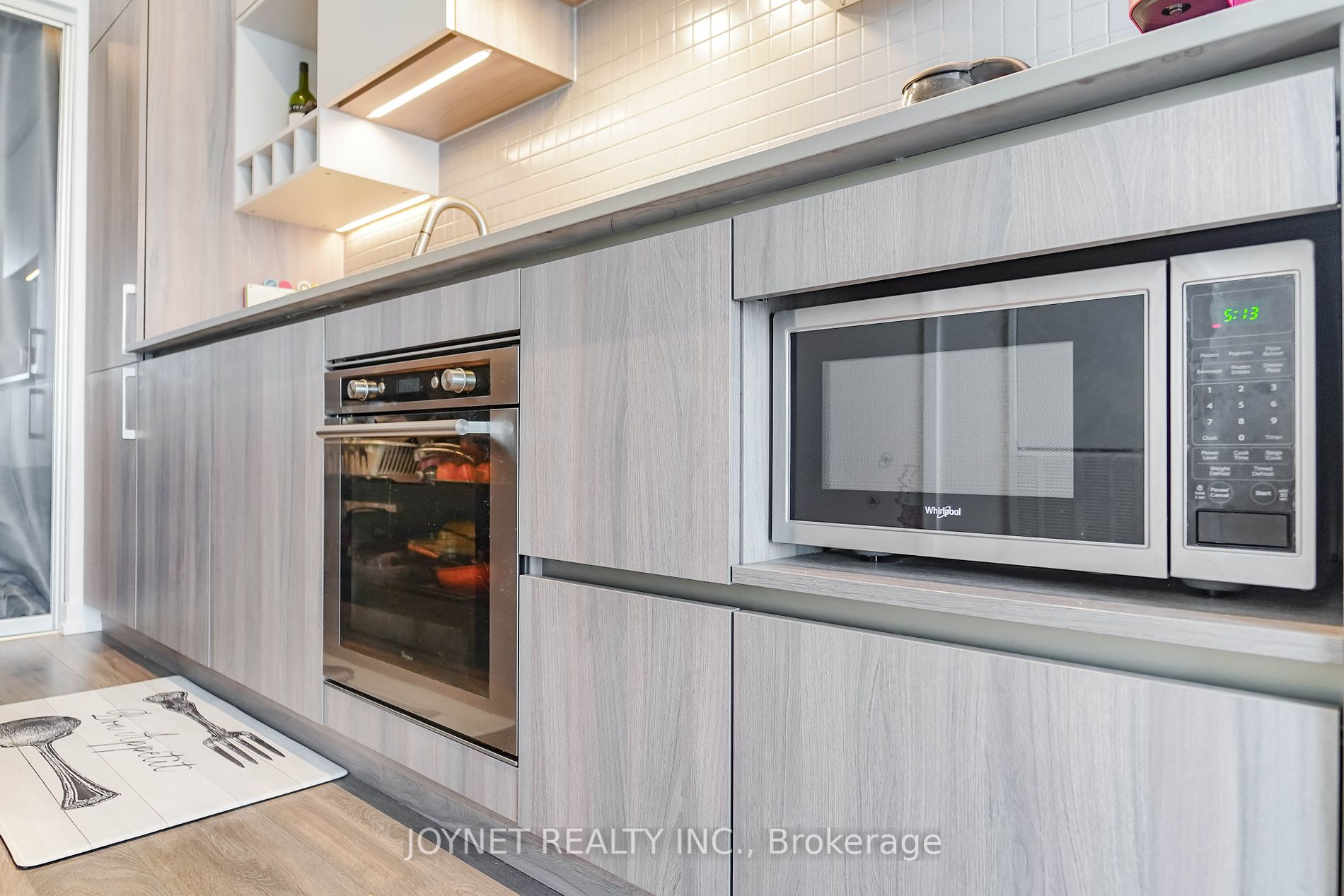 950 Portage Pkwy, #3905