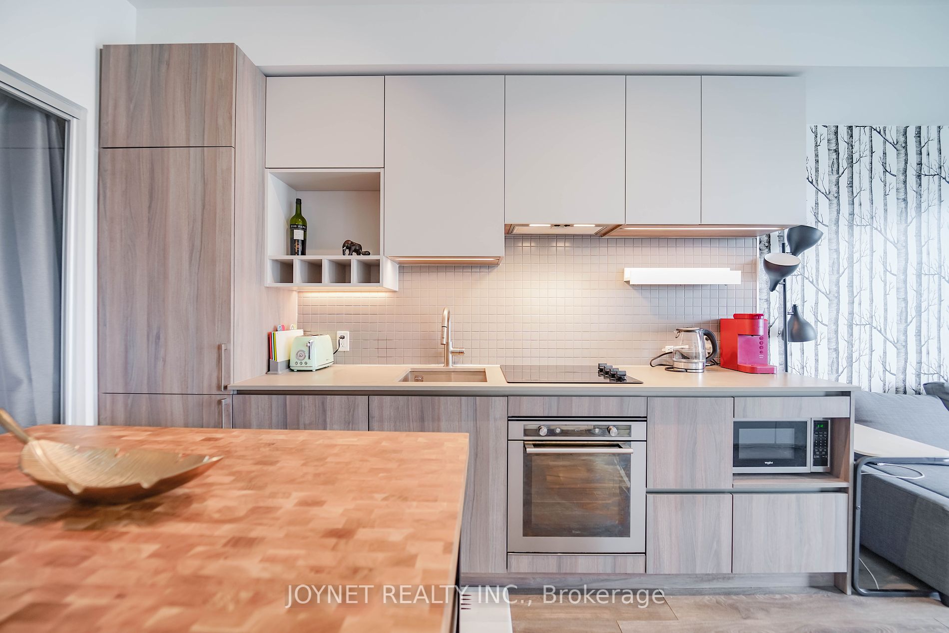 950 Portage Pkwy, #3905