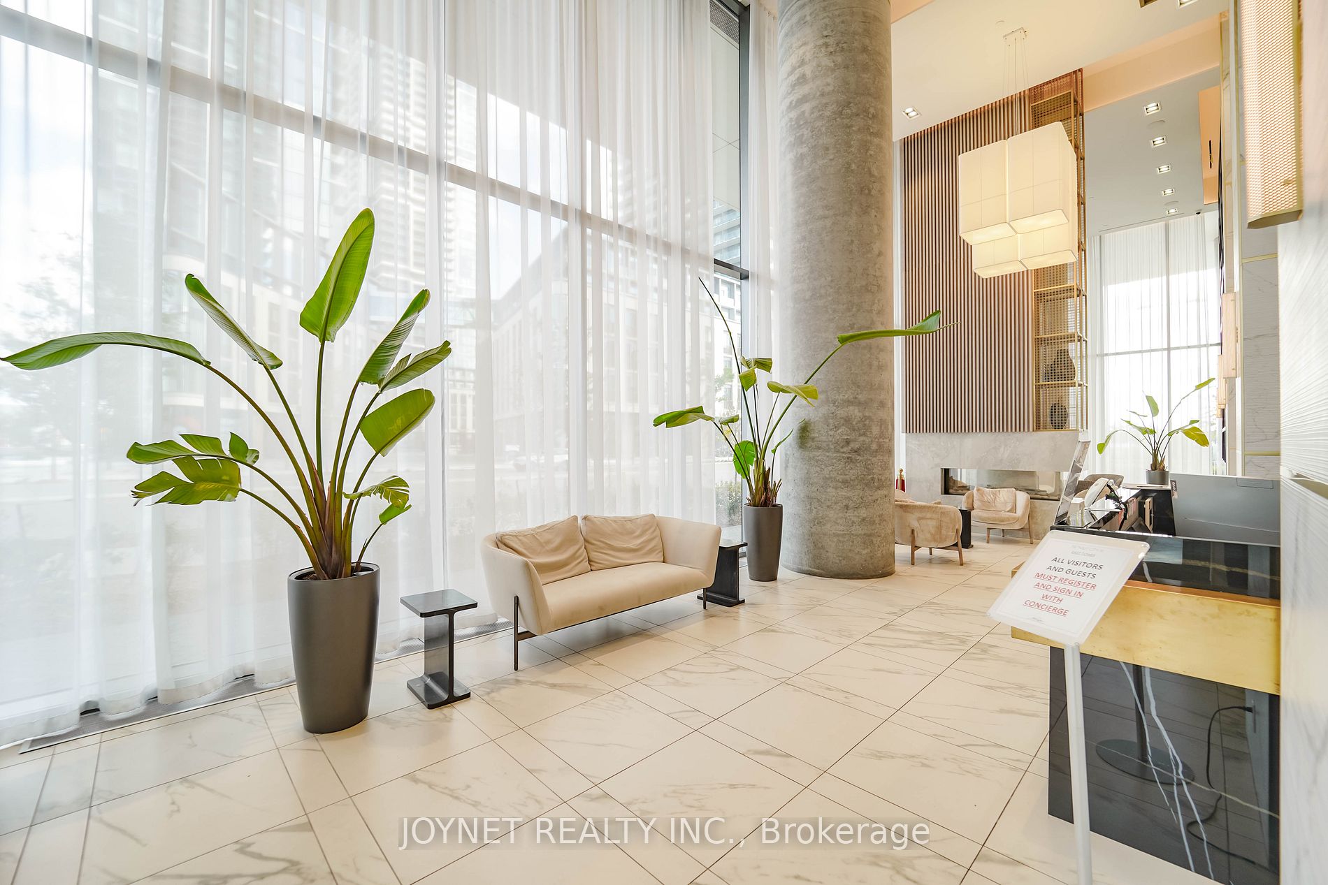 950 Portage Pkwy, #3905