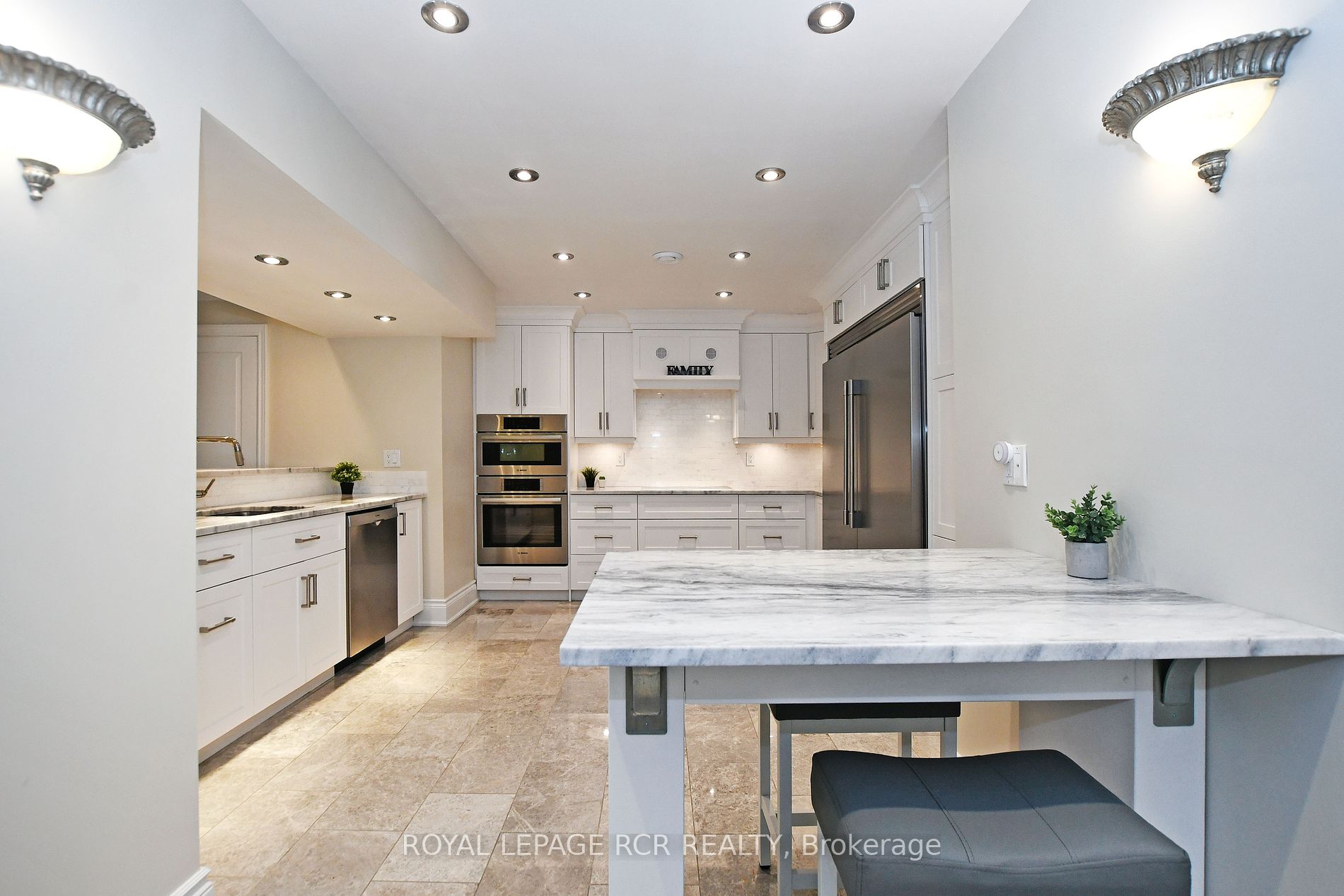 100 Woodland Hills Blvd