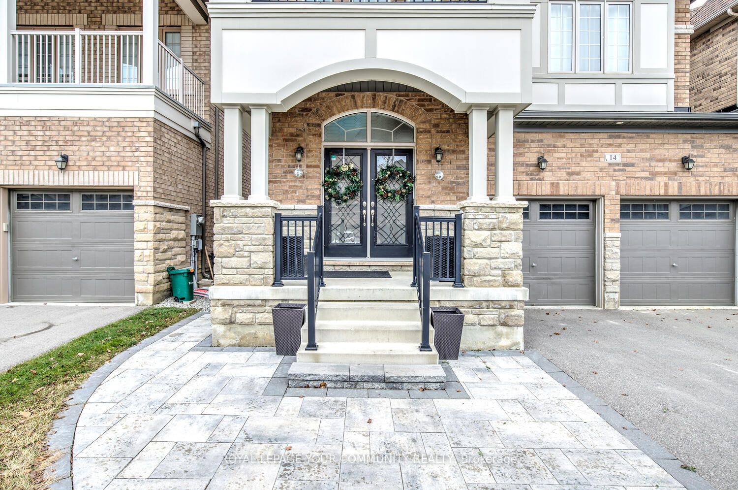 14 Beaconsfield Dr