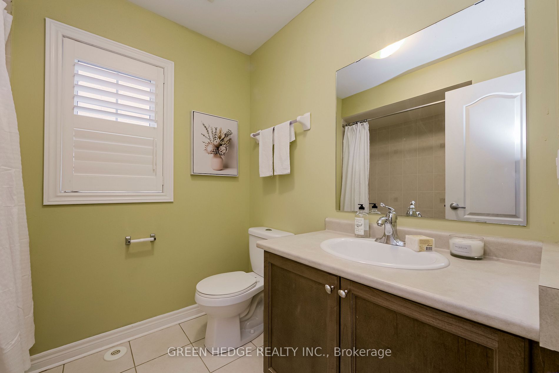 17 Ivy Stone Crt