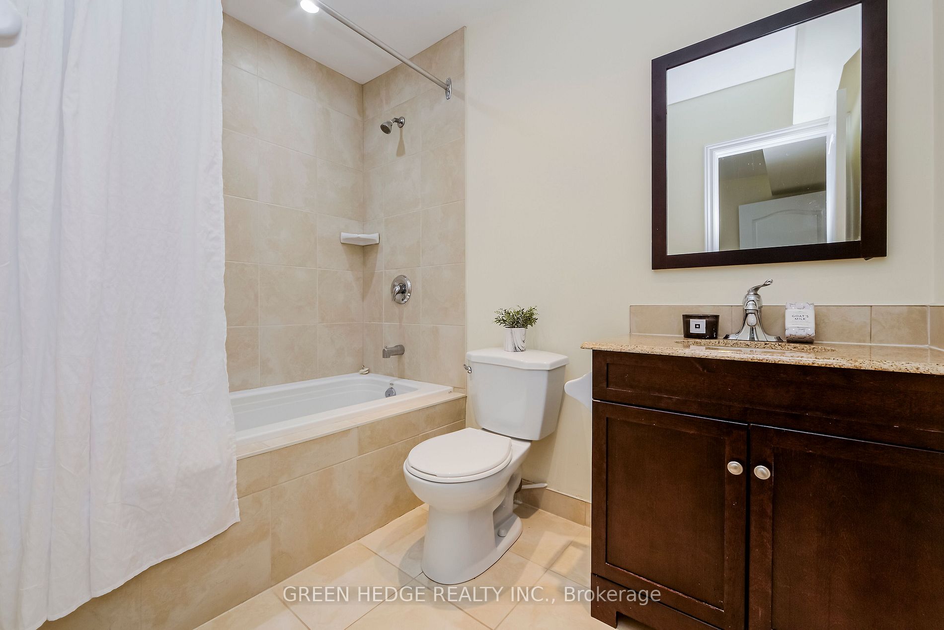 17 Ivy Stone Crt