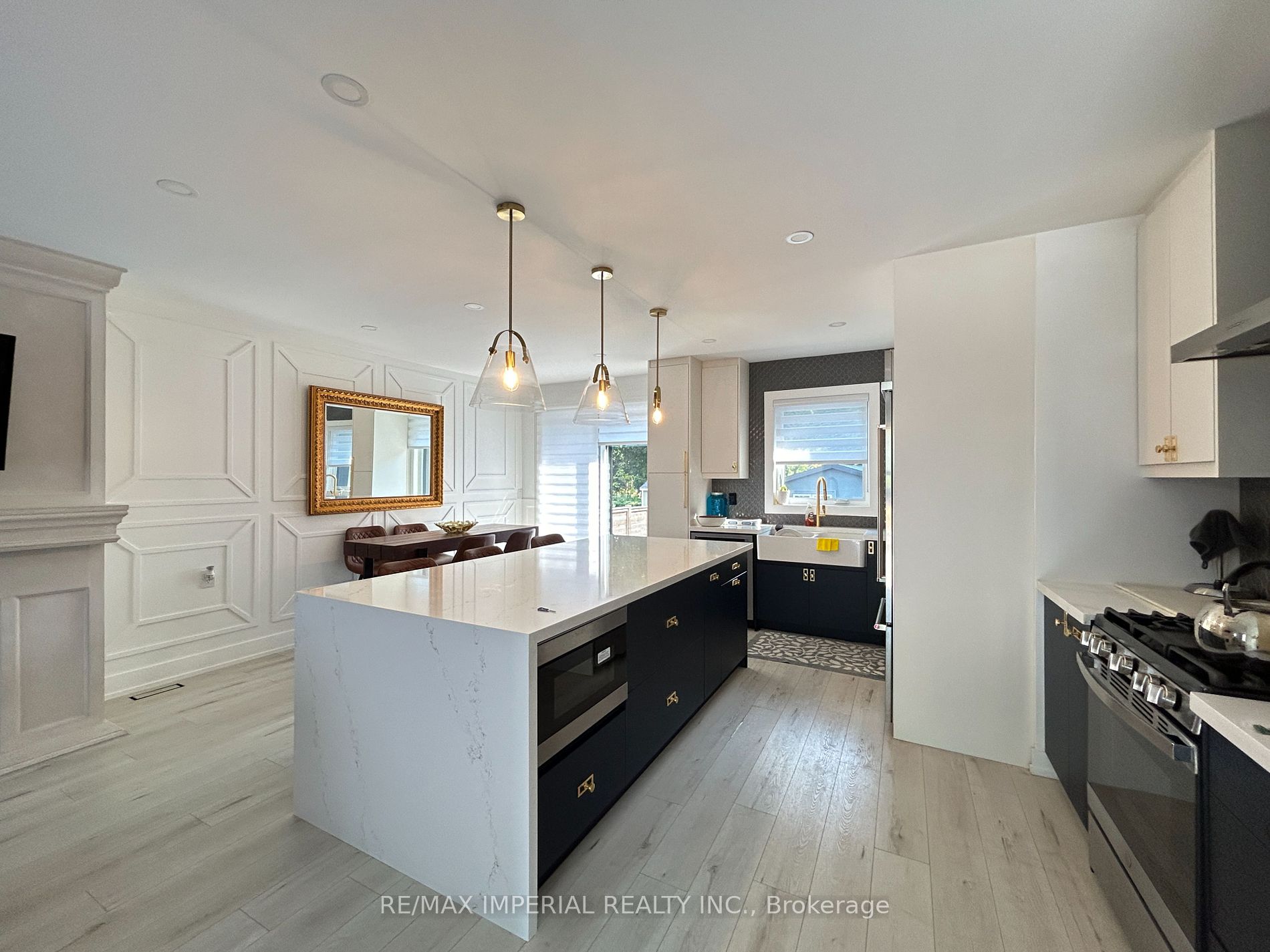 111 Evahill Cres